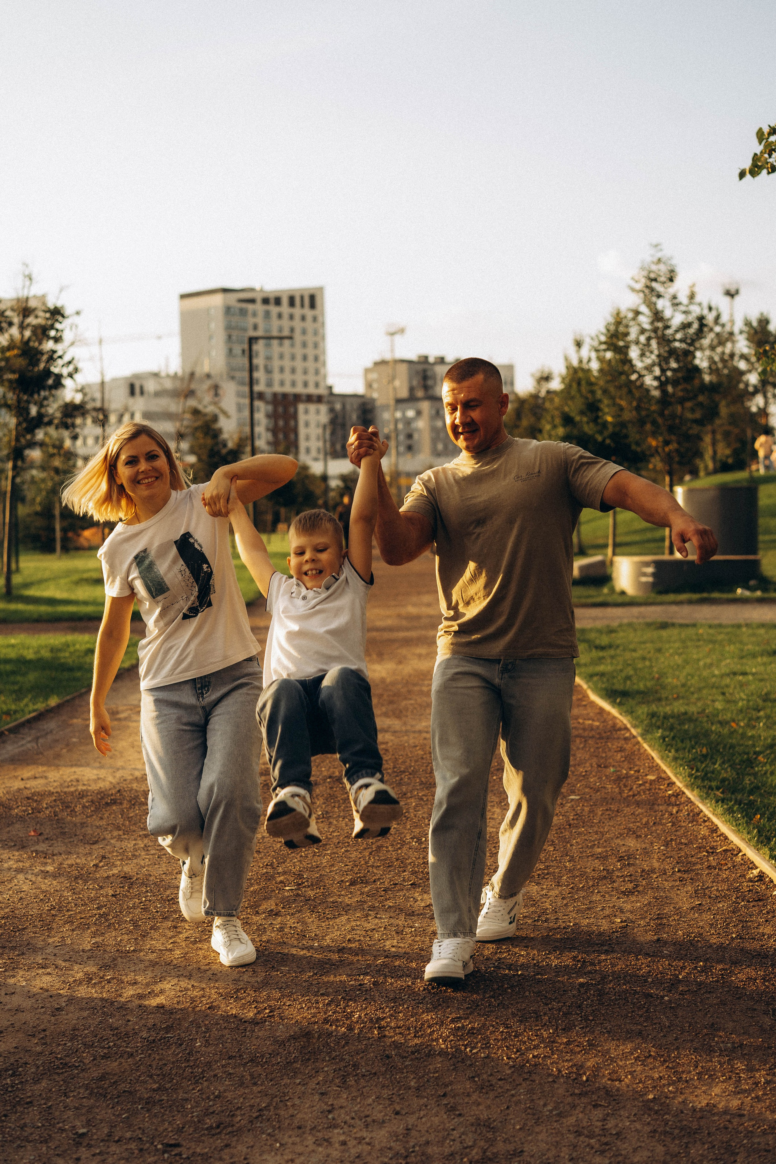 Семейная сьемка в парке. Фотограф Екатеринбург Кокшарова Александра