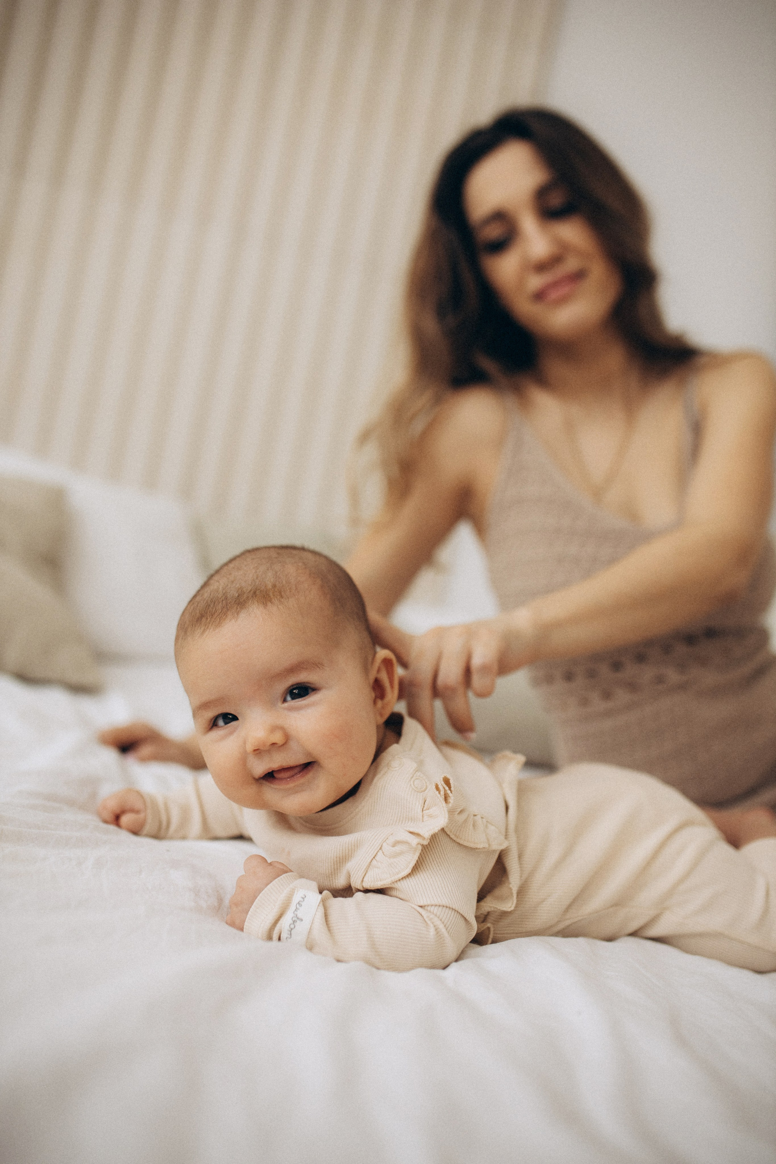 Студийная фотосессия мамы с малышкой Самара. Семейный фотограф в Самаре Елена Ефимова