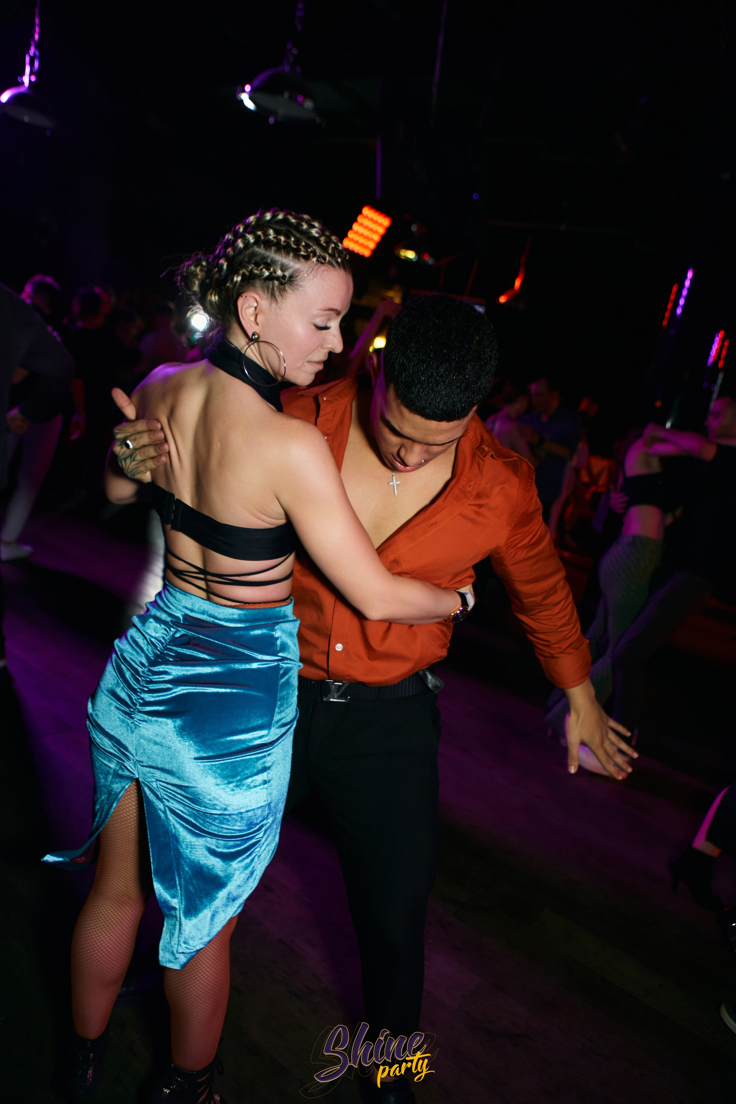 Shine party bachata. Свадебный фотограф