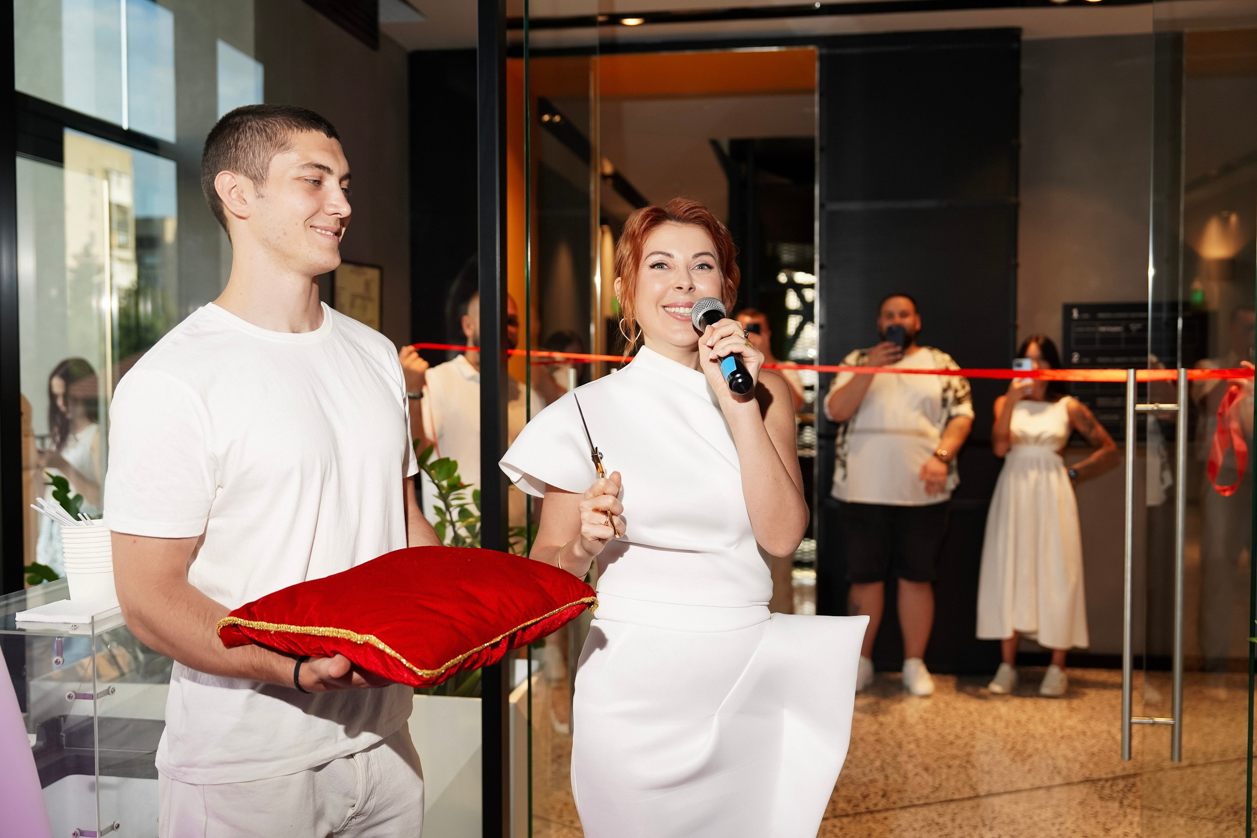 Открытие салона Corpsun / для HiHome. Фотограф с психологическим образованием