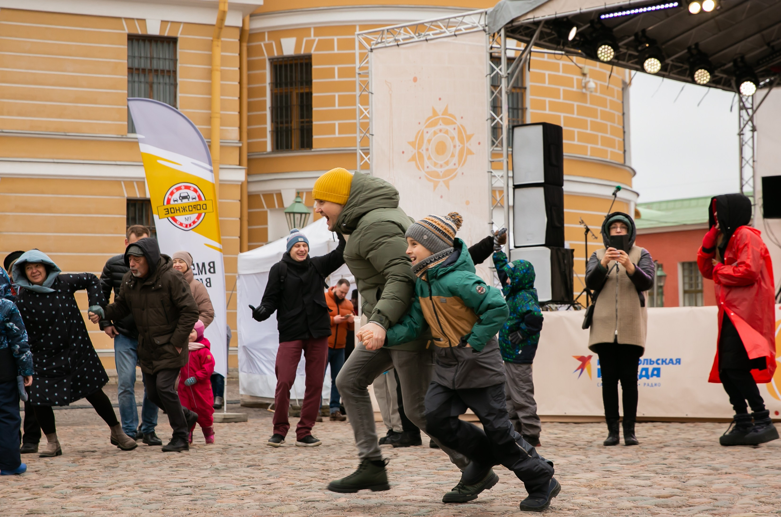 Масленица 2024 Петропавловская крепость. Семейный и портретный фотограф в Санкт-Петербурге Ольга Станкова