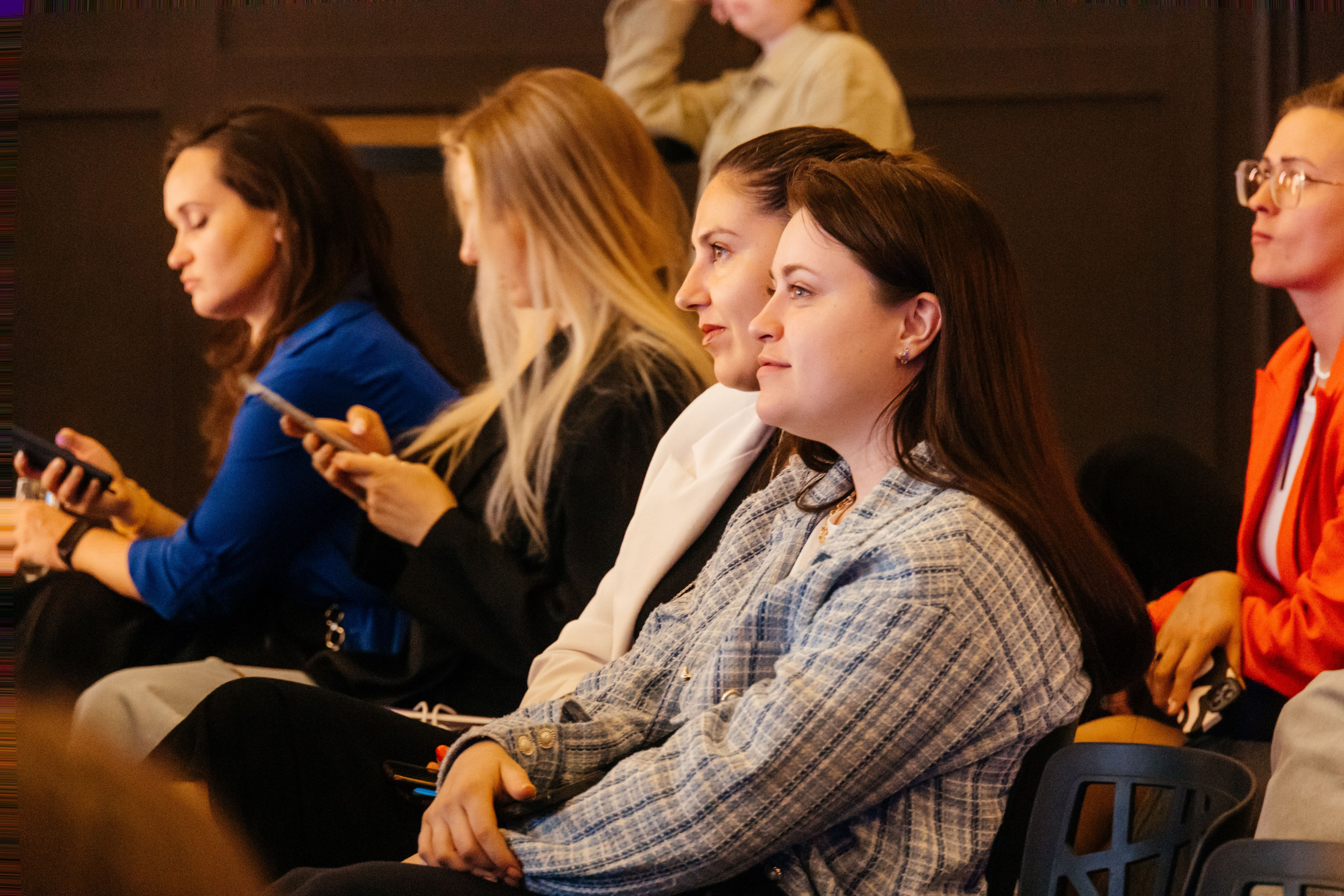 Презентация новинок систем света Maytoni в One way loft. Фотограф в Красноярске Надежда Воскресенская