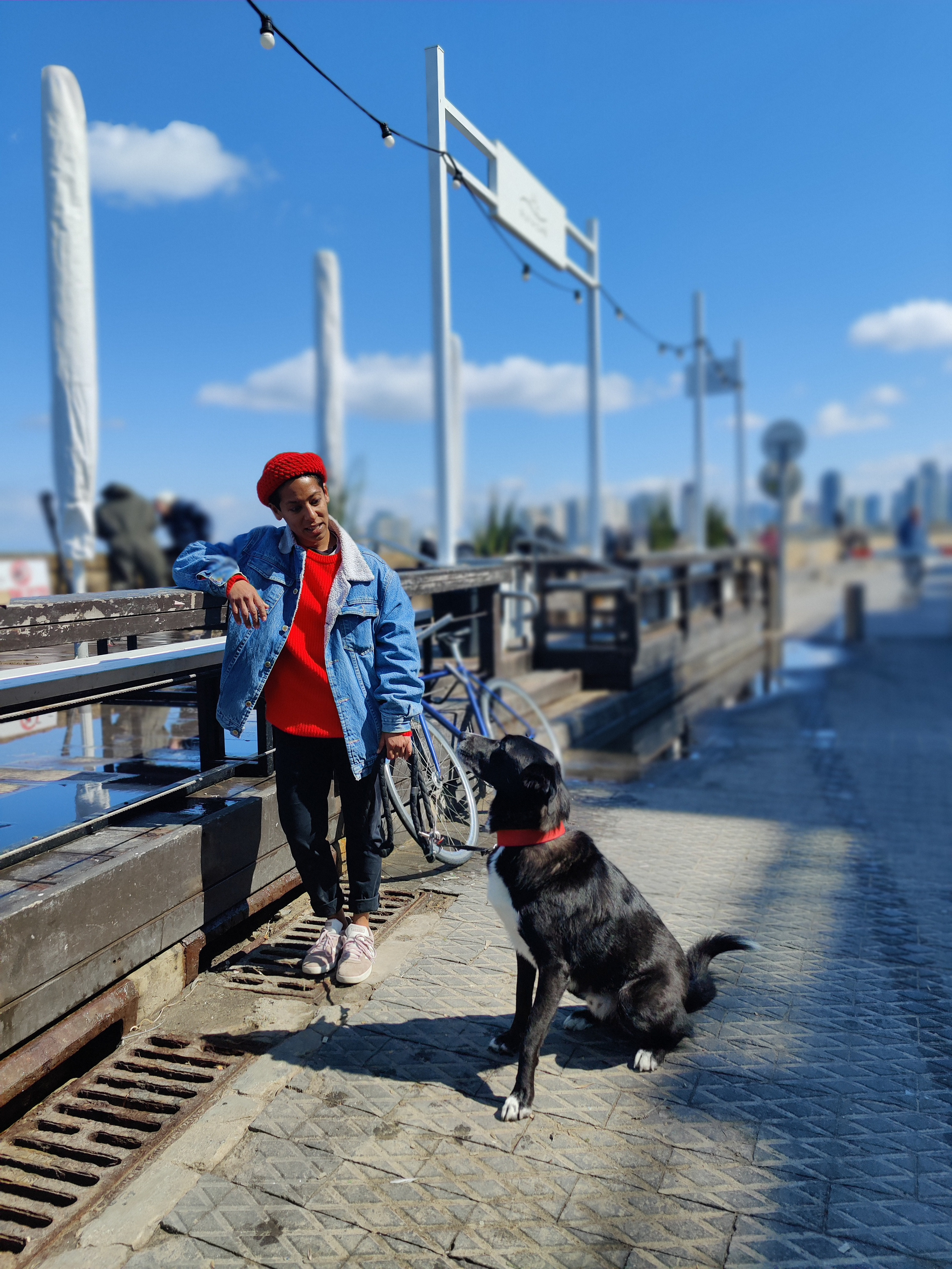 Фотограф в кафе. Фотограф и видеограф в Израиле Соня Скай