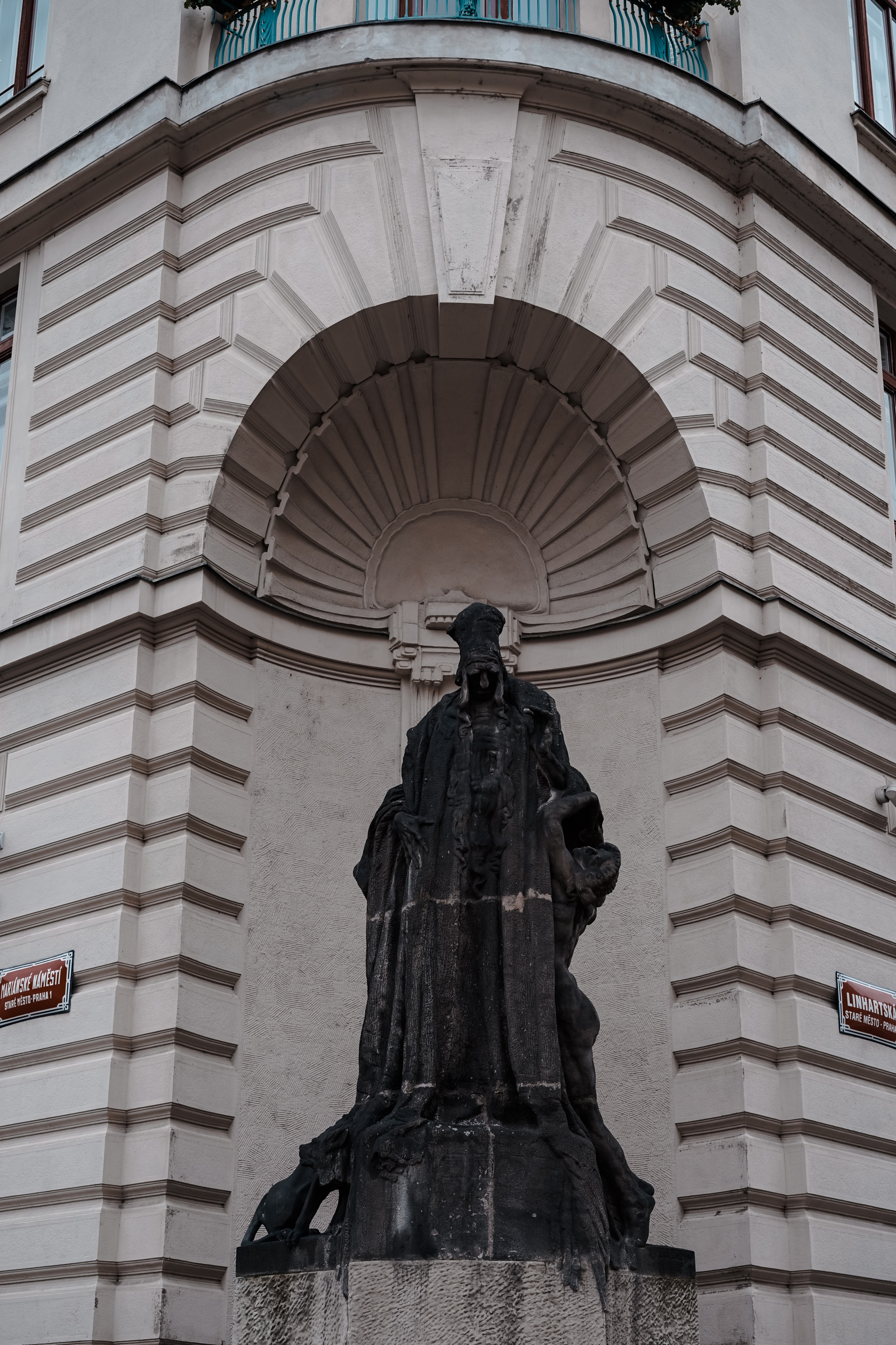 Czech. Фотограф и видеограф в Израиле Соня Скай