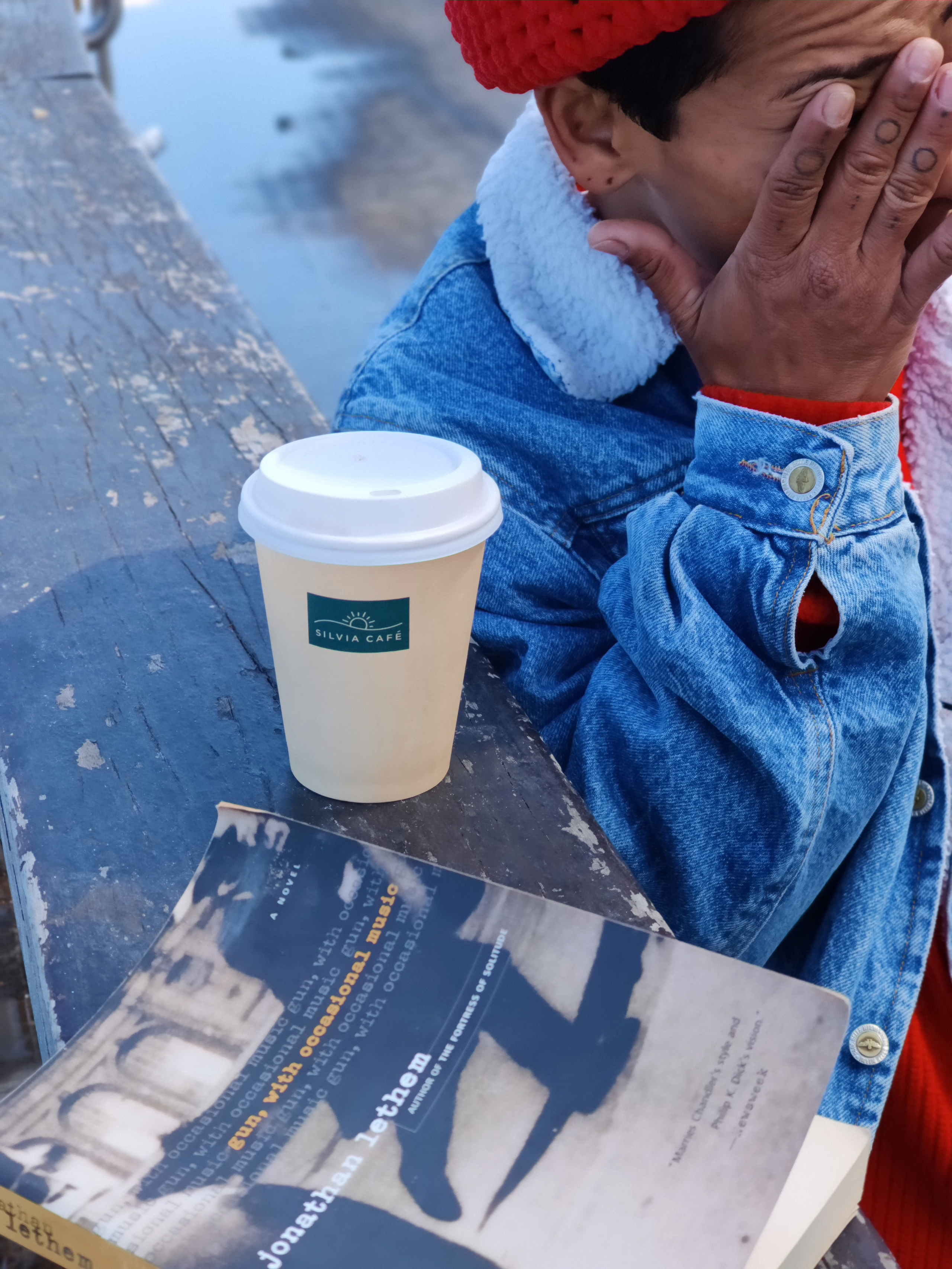 Фотограф в кафе. Фотограф и видеограф в Израиле Соня Скай