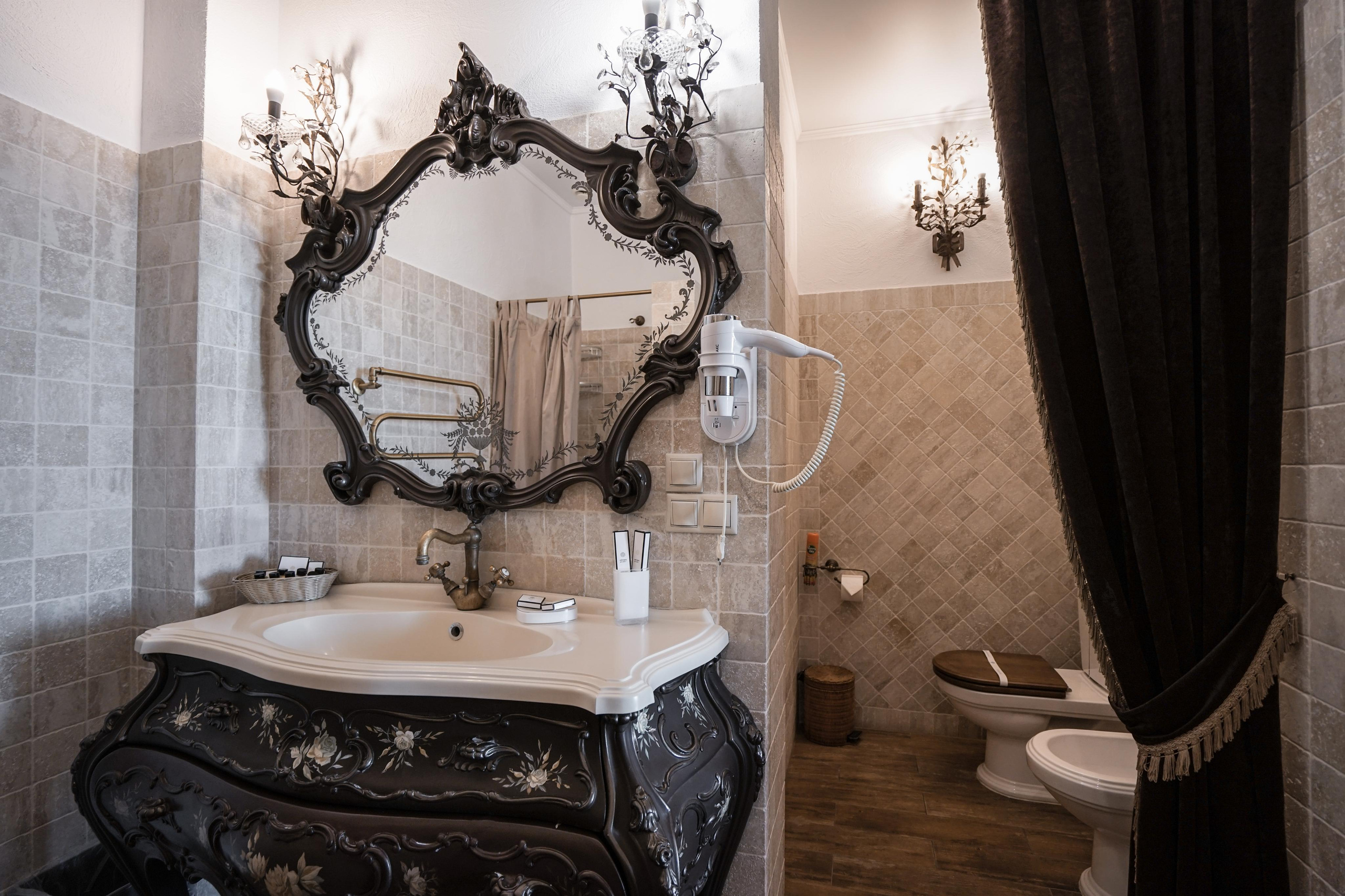 Отель. Photograph and videograph in Israel