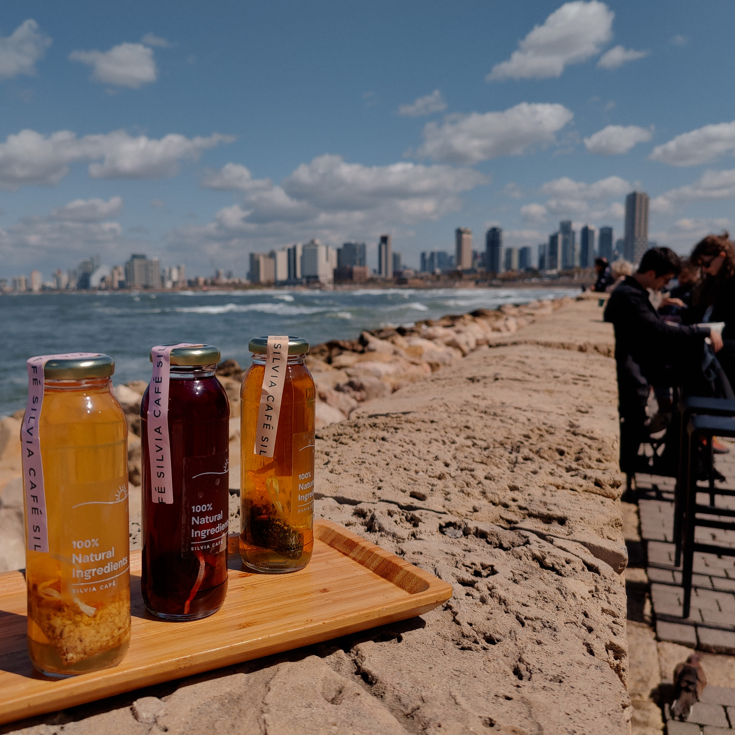 Фотограф в кафе. Фотограф и видеограф в Израиле Соня Скай