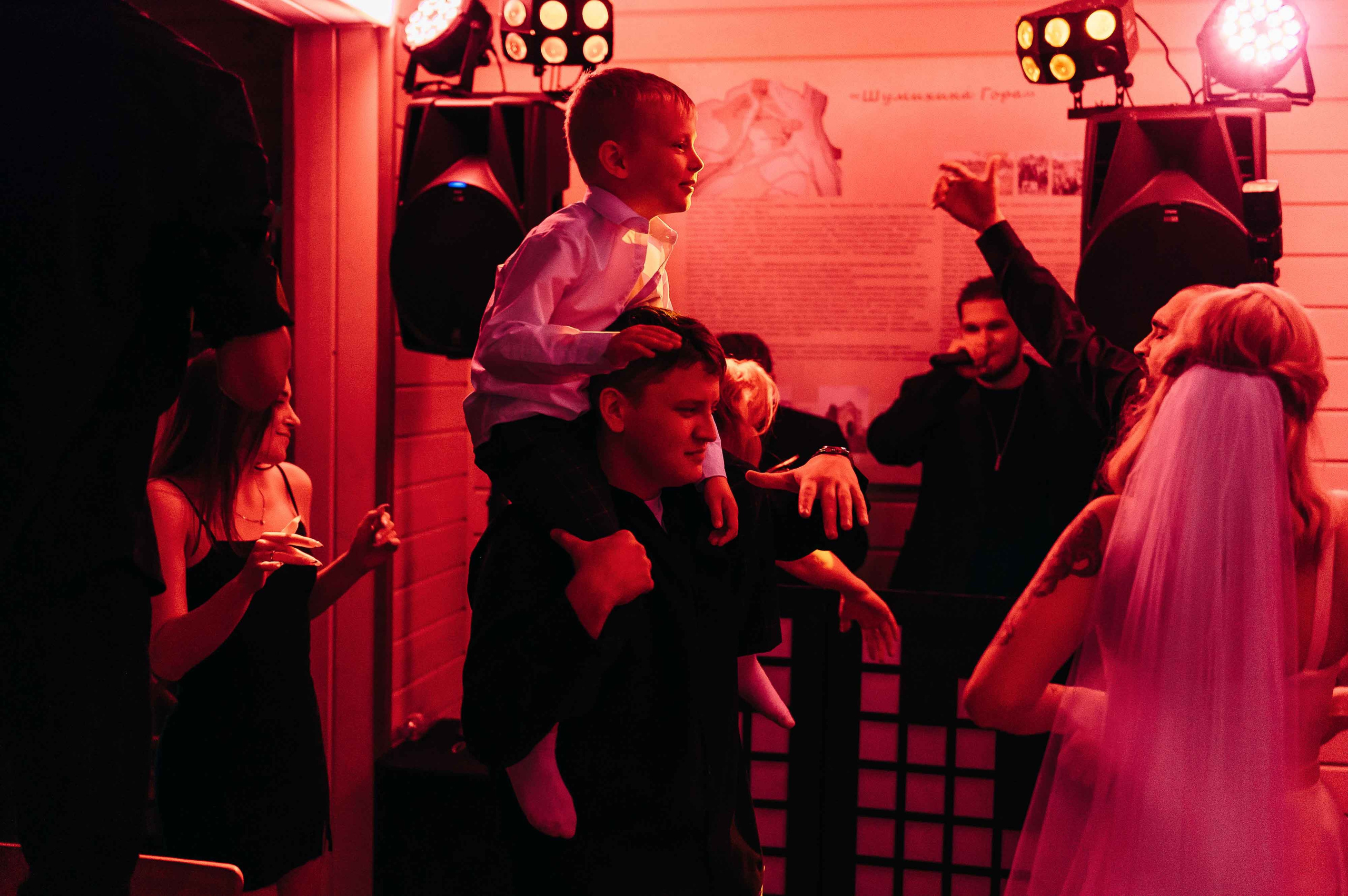 Фотосъемка выездной регистрации. Свадебный и семейный фотограф в Котласе Никита Попов