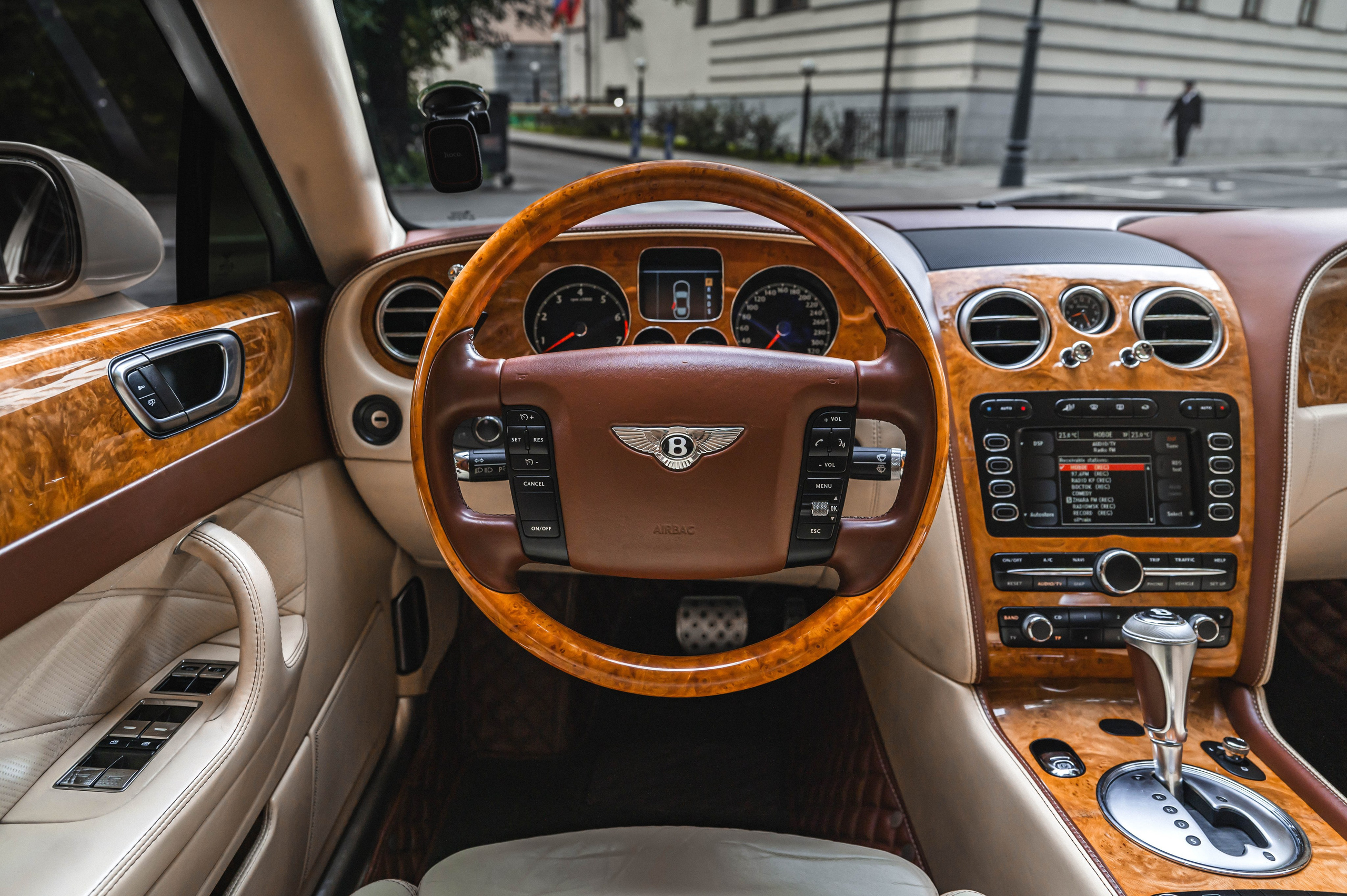 Bentley Continental Flying Spur. Автомобильный фотограф в Москве — Сидоров Дмитрий