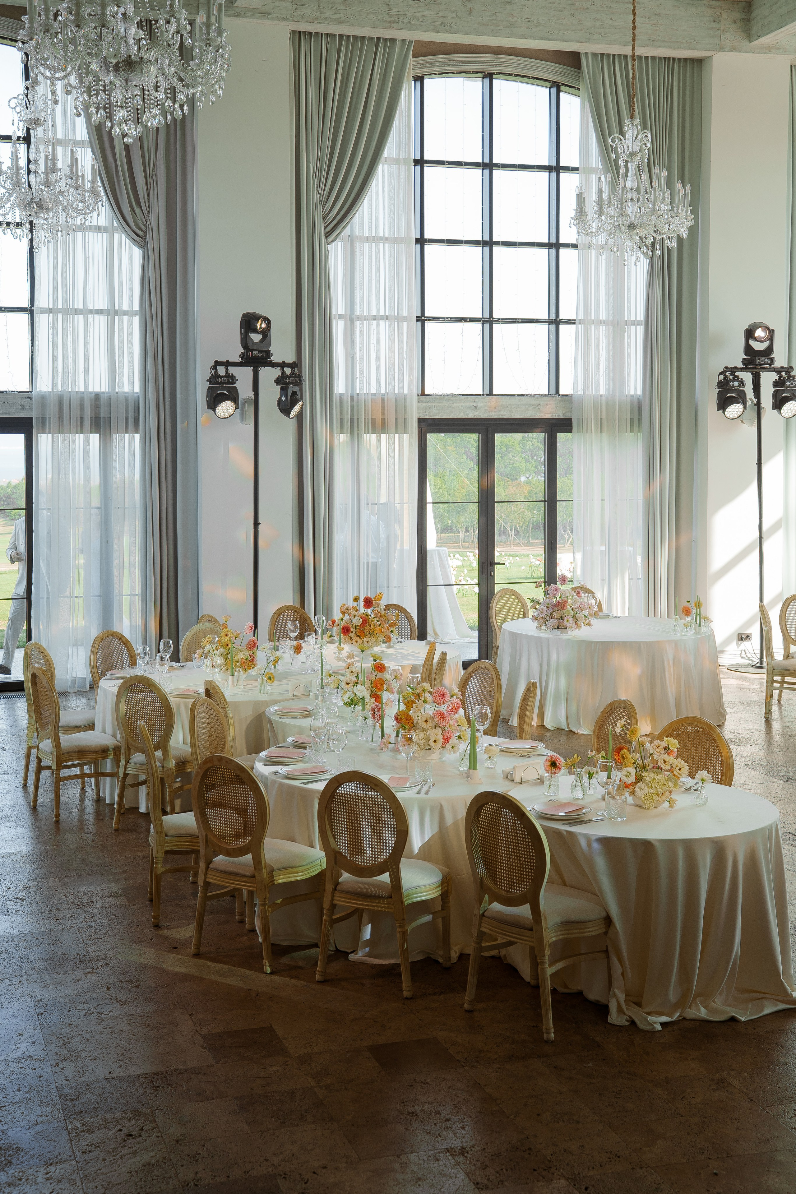 Свадебное агентство «LUKHMANOVA.Weddings&Events»