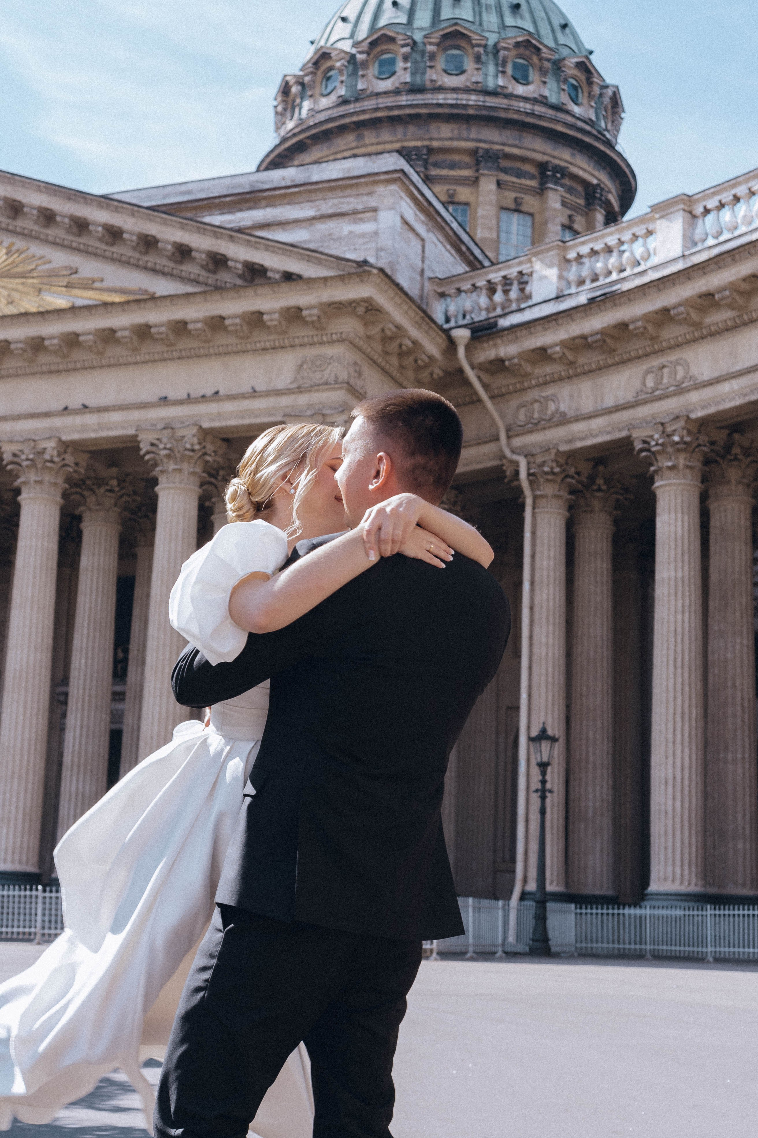 СВАДЕНБНАЯ СЬЕМКА НА КАТЕРЕ ПО КАНАЛАМ САНКТ-ПЕТЕРБУРГА И В АКВАТОРИИ НЕВЫ. Профессиональный фотограф, Санкт-Петербург — Виктория Богомолова