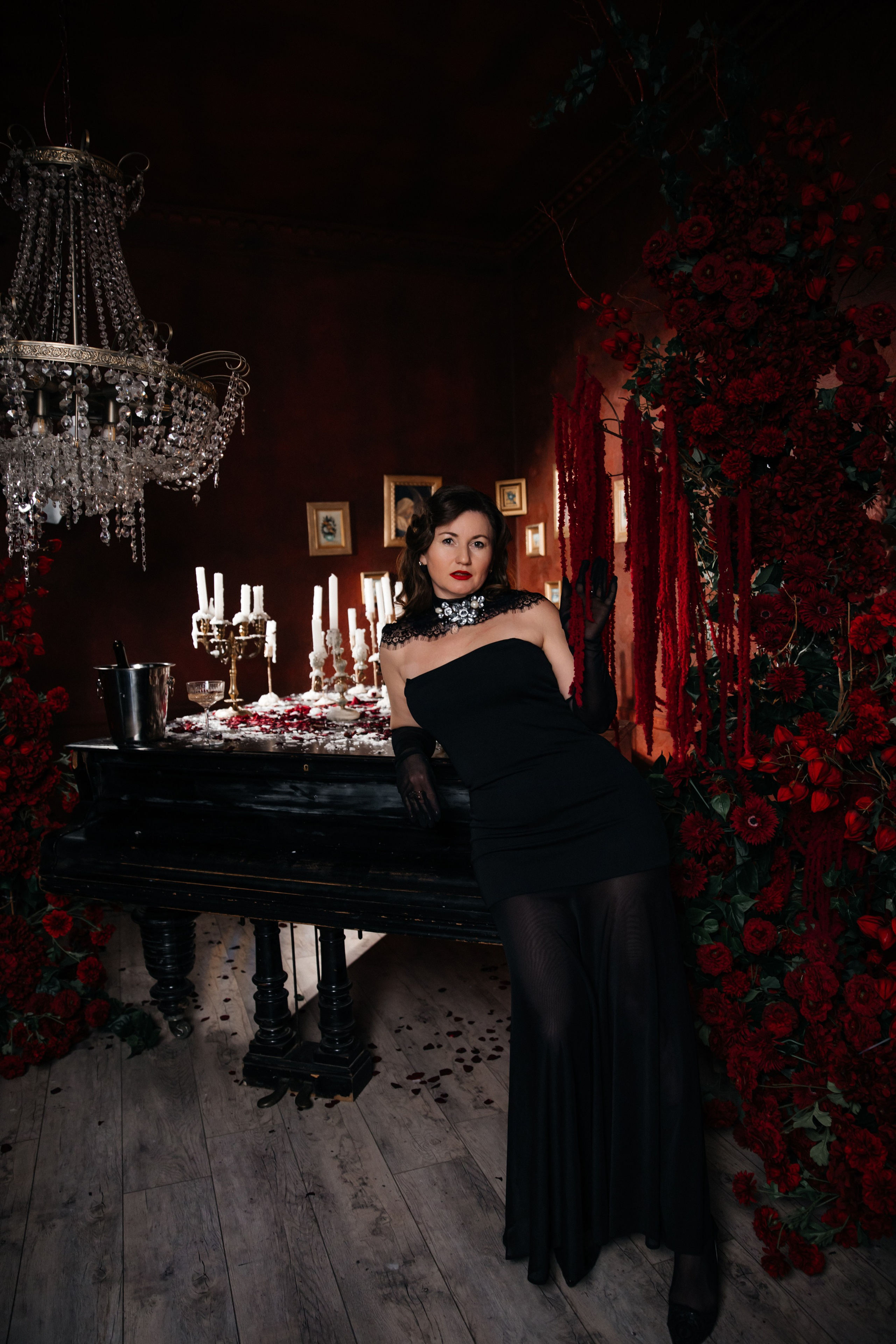 Рояль и цветы. Фотограф Крым, Севастополь