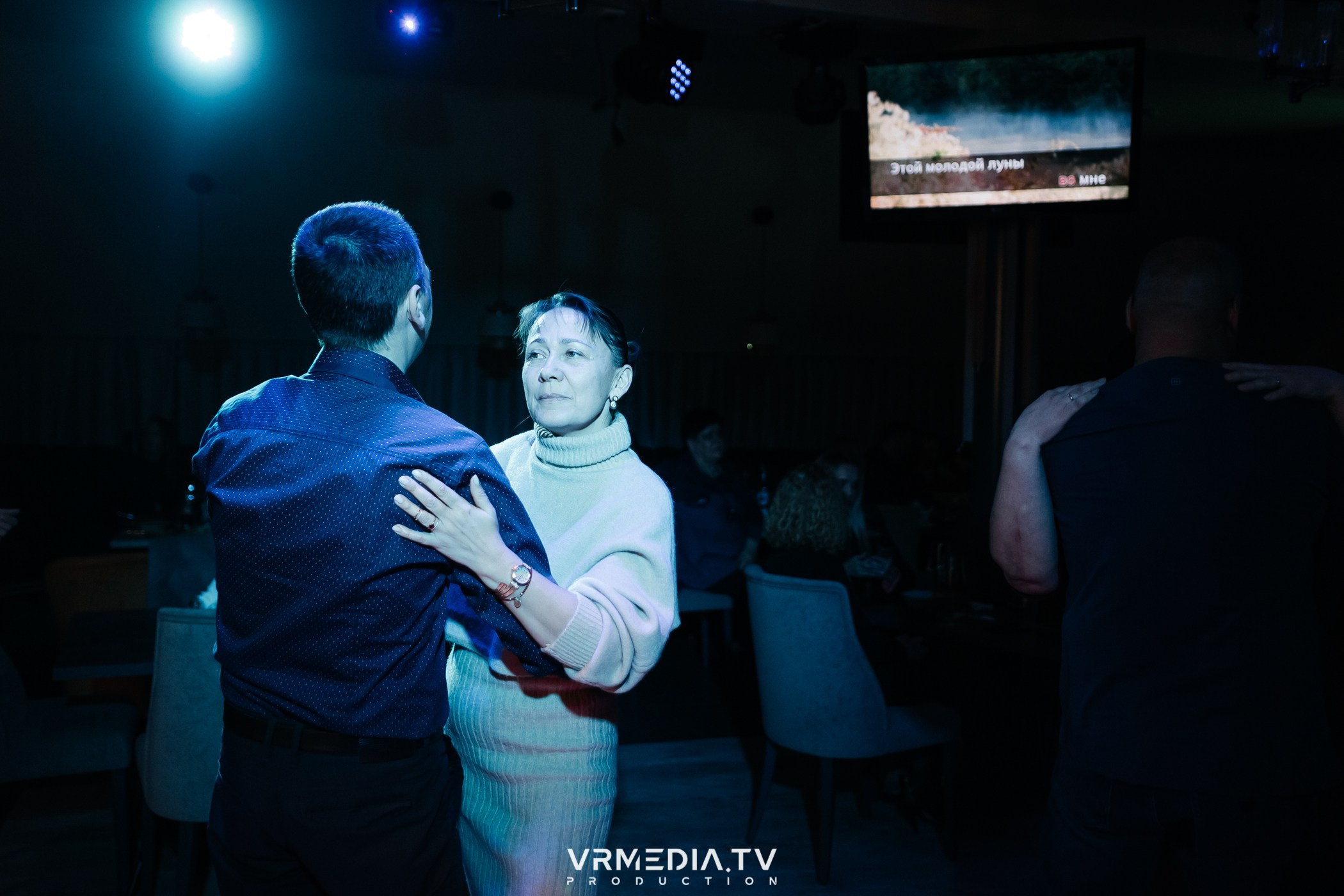 Открытие караоке-зала в «Империи»