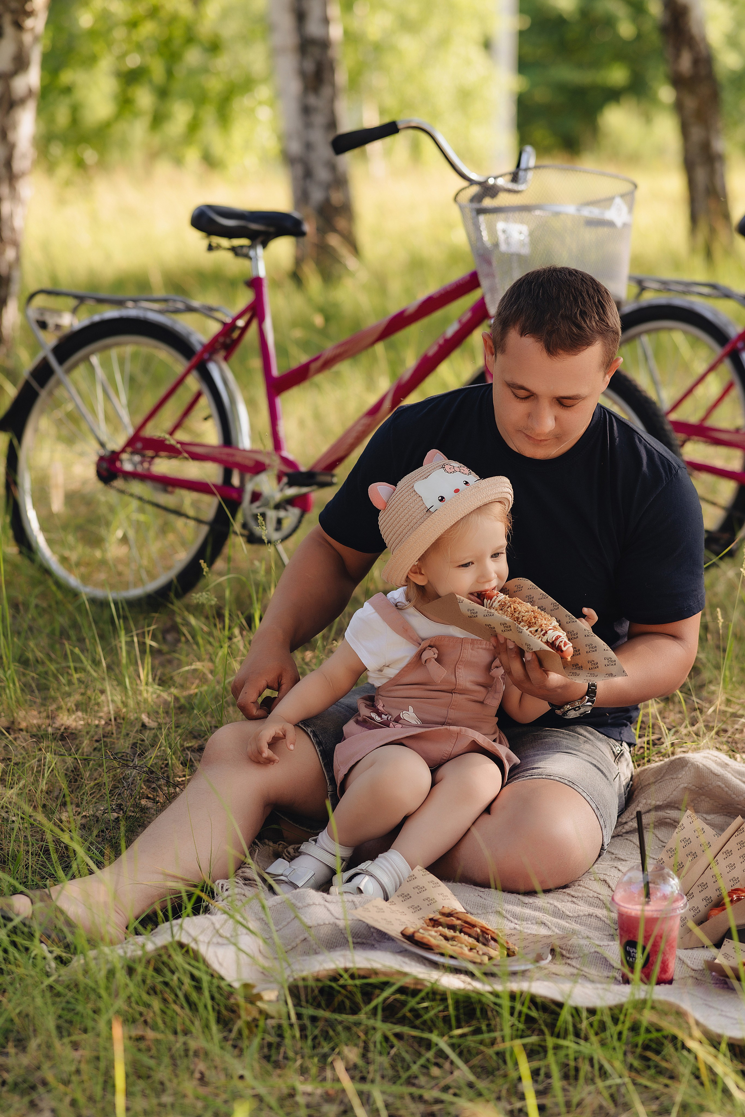 Семейная прогулка | Съемка для кофейни. Фотограф Карина Шмулёва. Воронеж и область