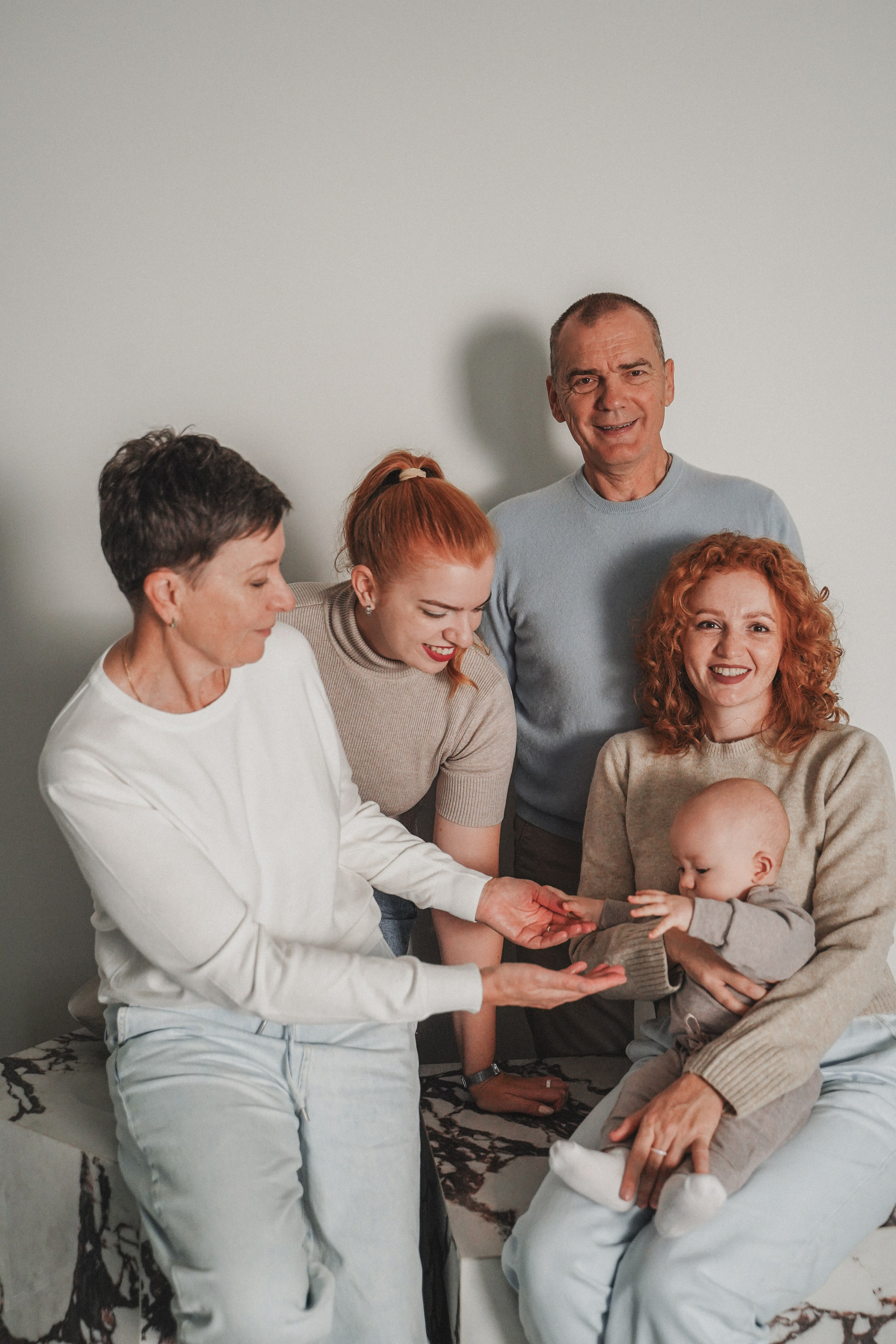 Семейная фотосессия в студии. Семейный и женский фотограф в Краснодаре Анастасия Приймак