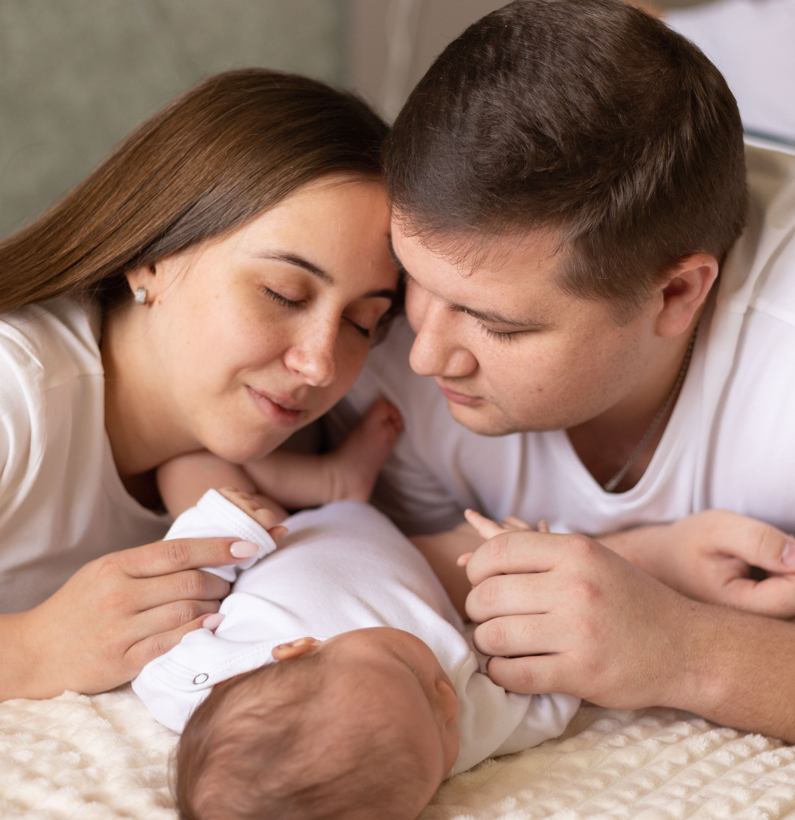 Newborn lifestyle. Фотограф беременных и новорождённых в Краснодаре