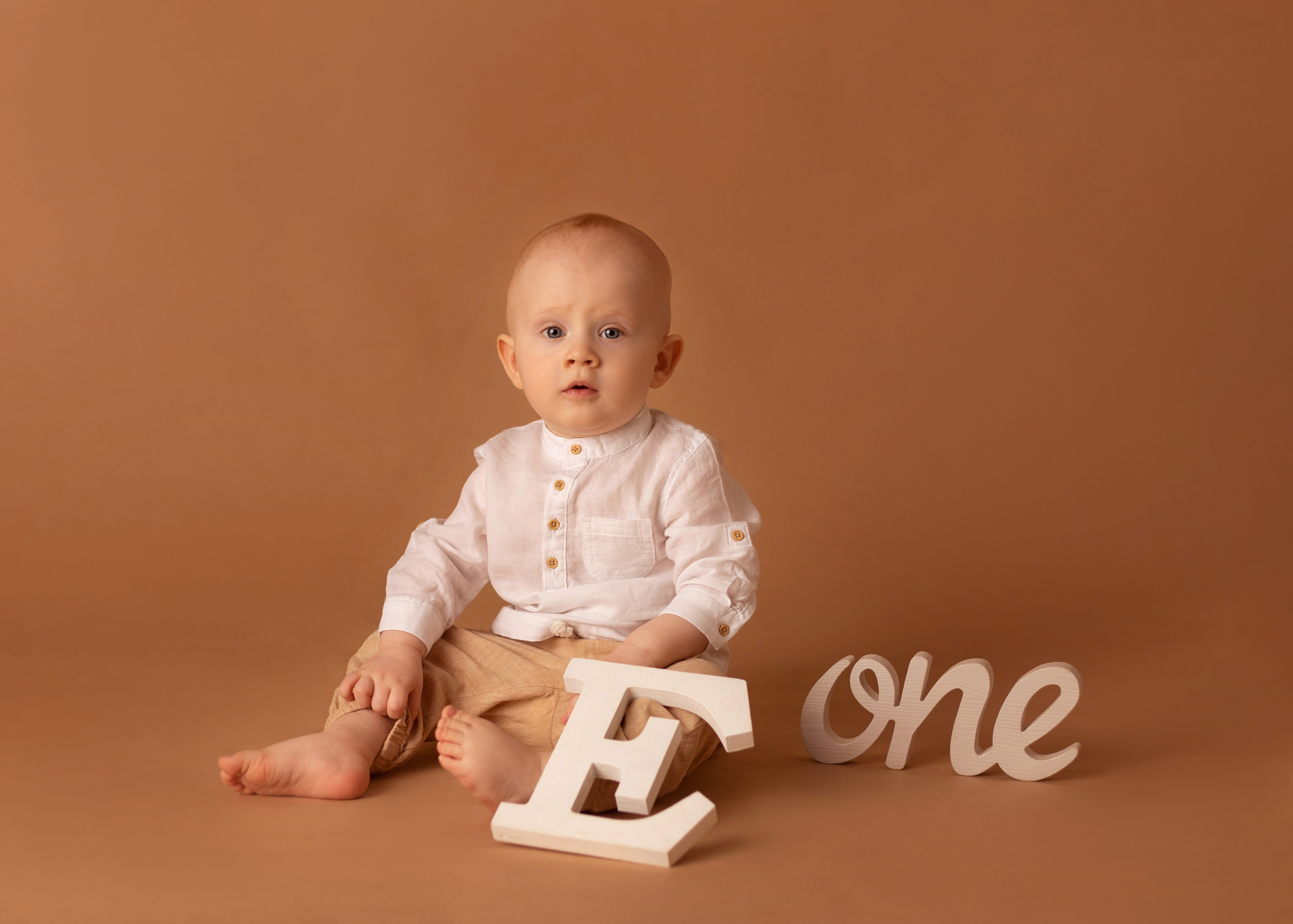 Годовасие «Минимализм». Фотограф беременных и новорождённых в Краснодаре