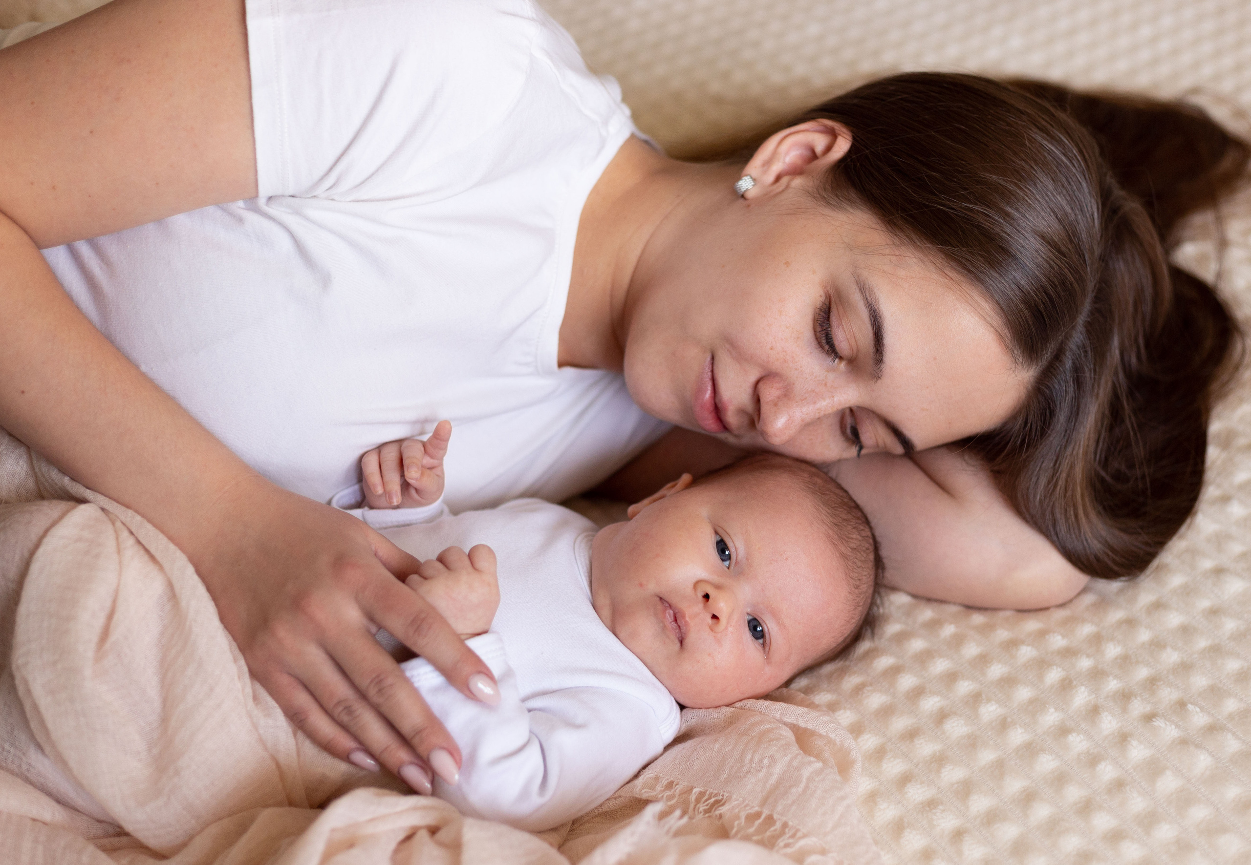 Newborn lifestyle. Фотограф беременных и новорождённых в Краснодаре