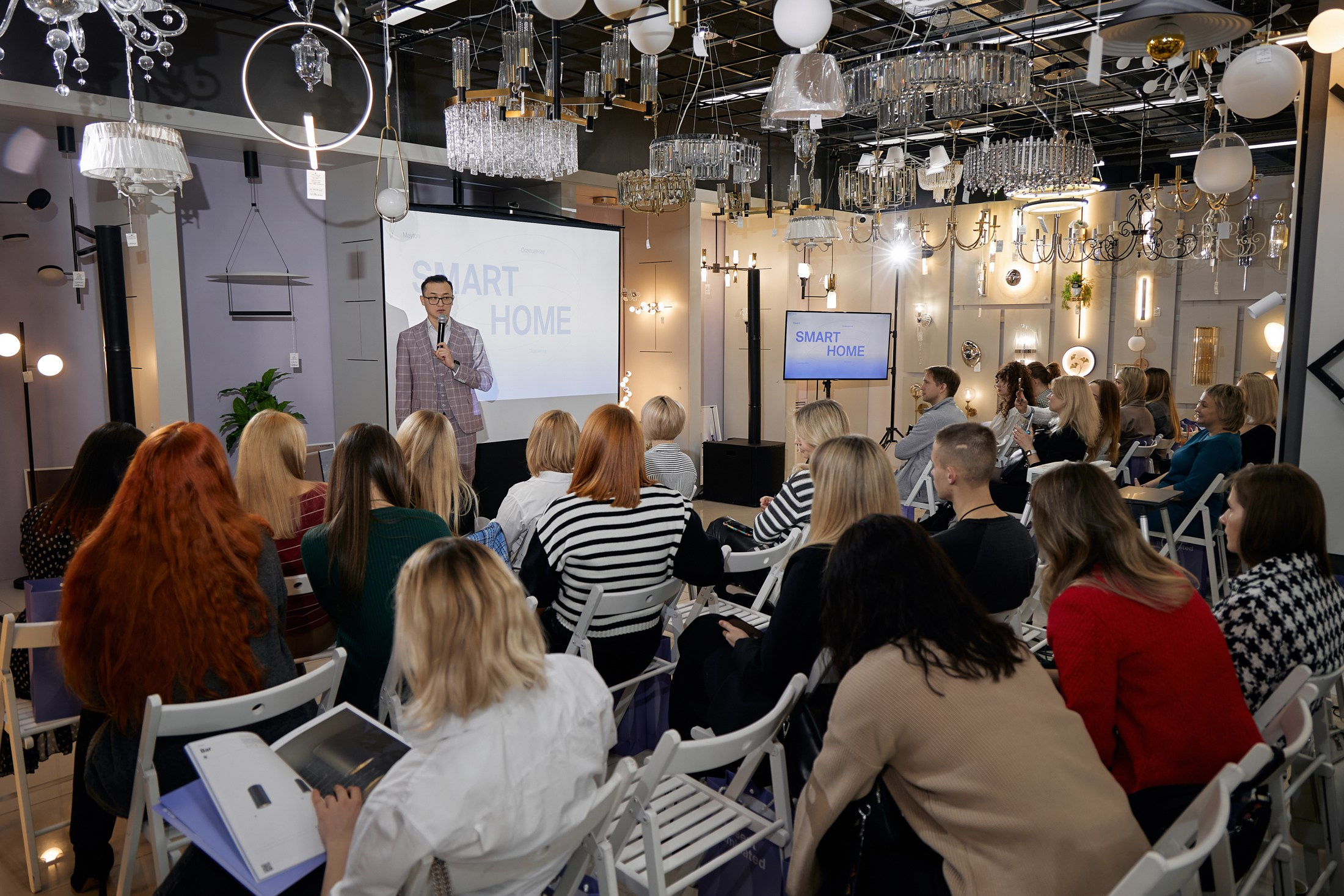 Конференция Светолок. Свадебный репортажный и фуд фотограф в Барнауле Гайфулин Виталий