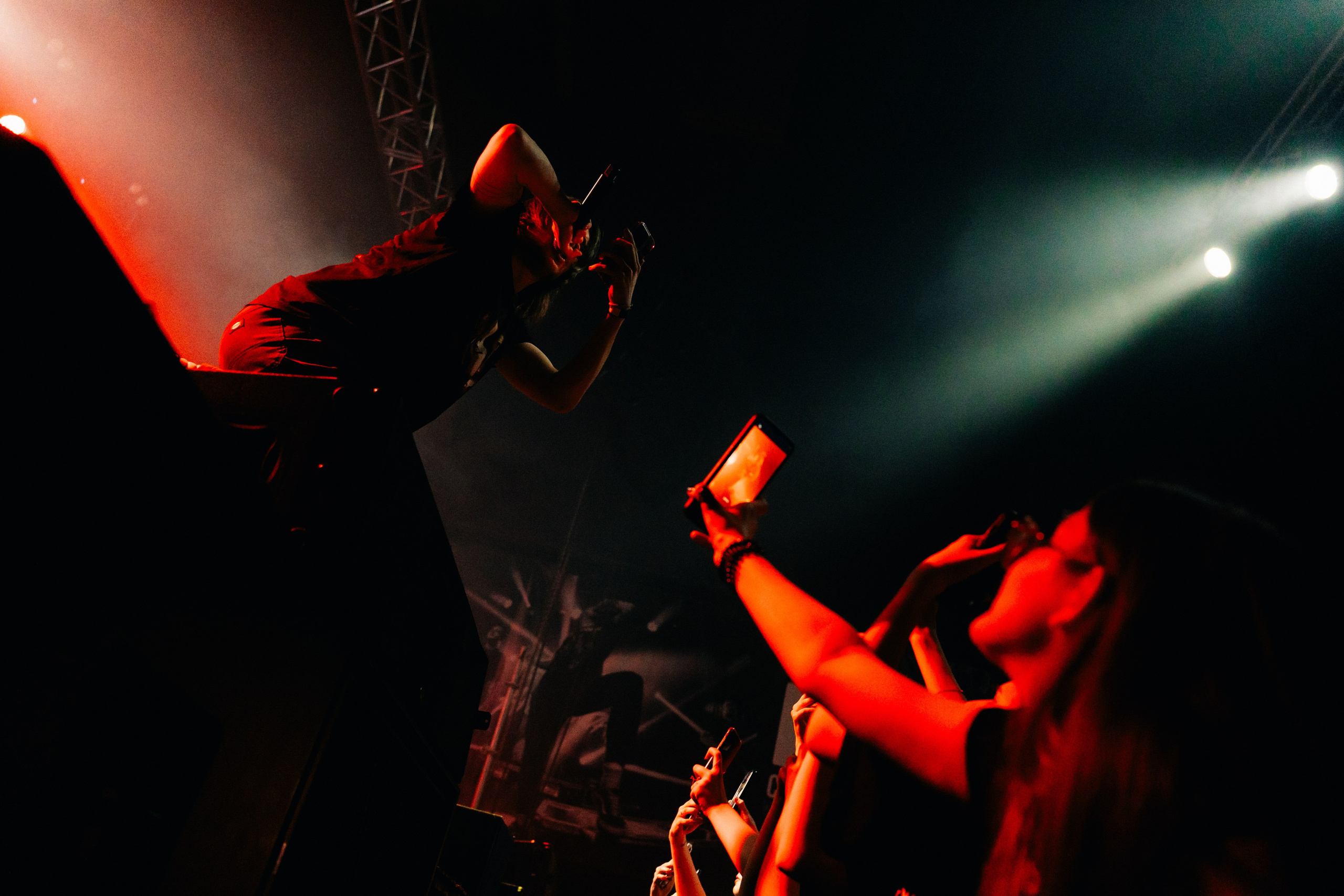 Booker. Концертный фотограф в Перми, Москве и Екатеринбурге Максим Шибаков