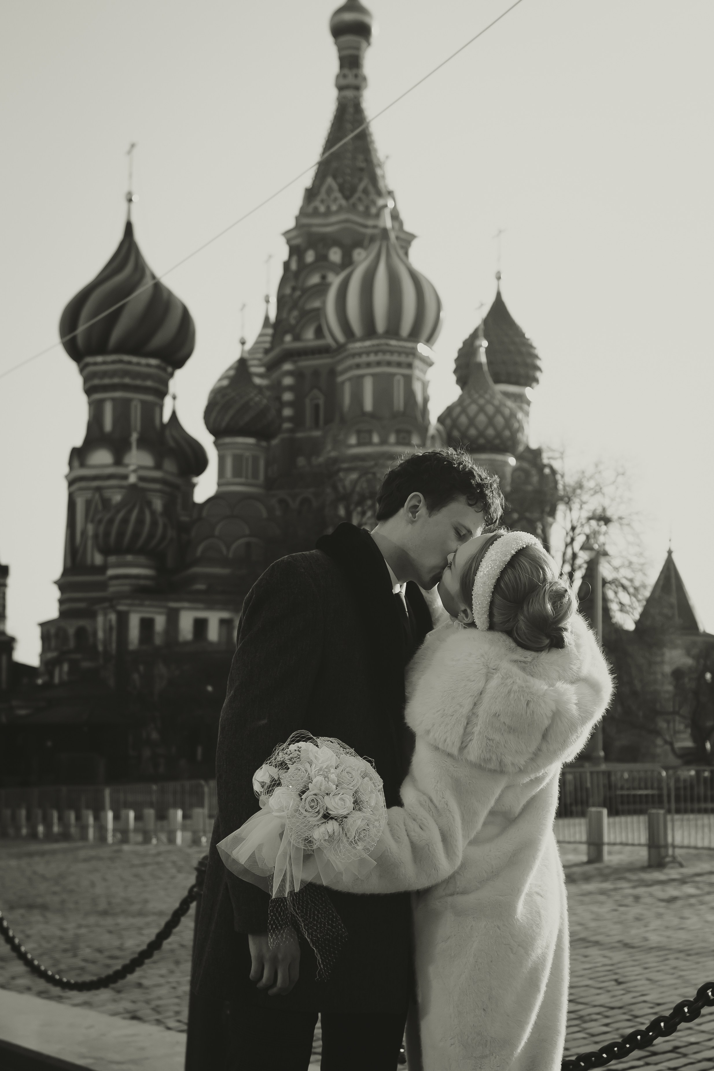 ЗАГС № 1 + прогулка | ГУМ. Свадебный и семейный фотограф в Москве Анна Сдобнова