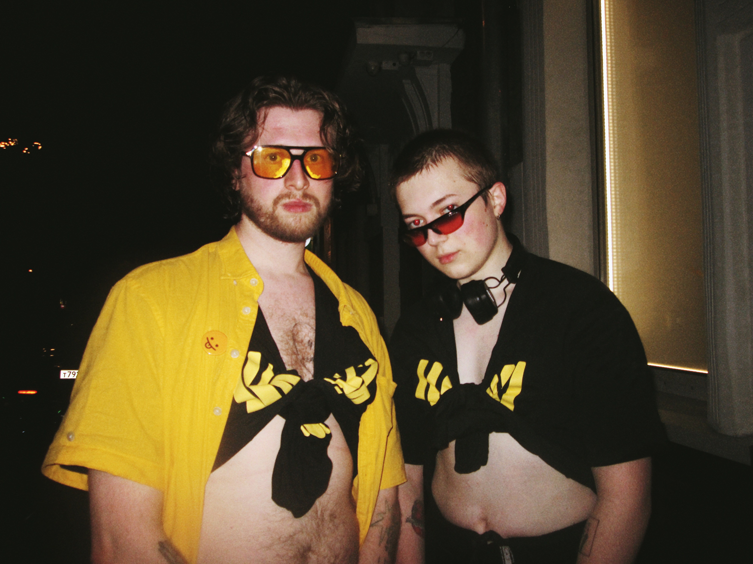 Съемка мерча MASHUPBLE. Концертный и портретный фотограф в Москве Соня Спросонья