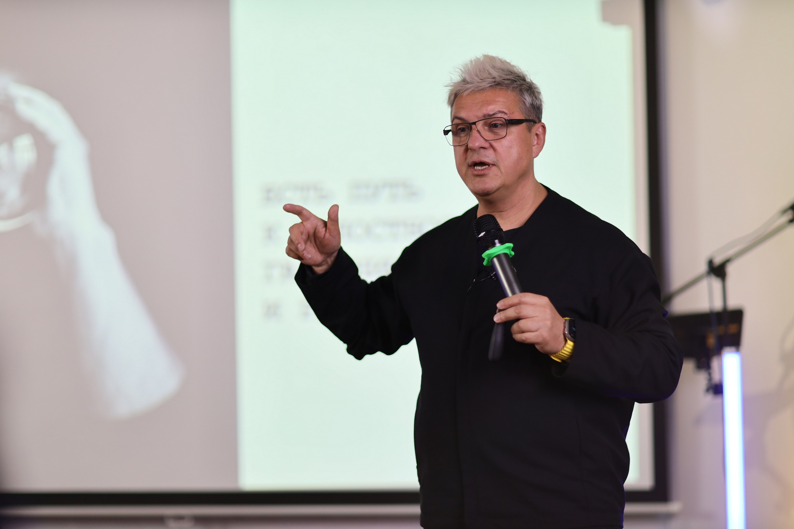 МастерМайнд 1.2. Съемка в студии под ваш запрос, студийные съемки, фотографии архитектурных объектов — Александр Евстигнеев — фотограф Москва