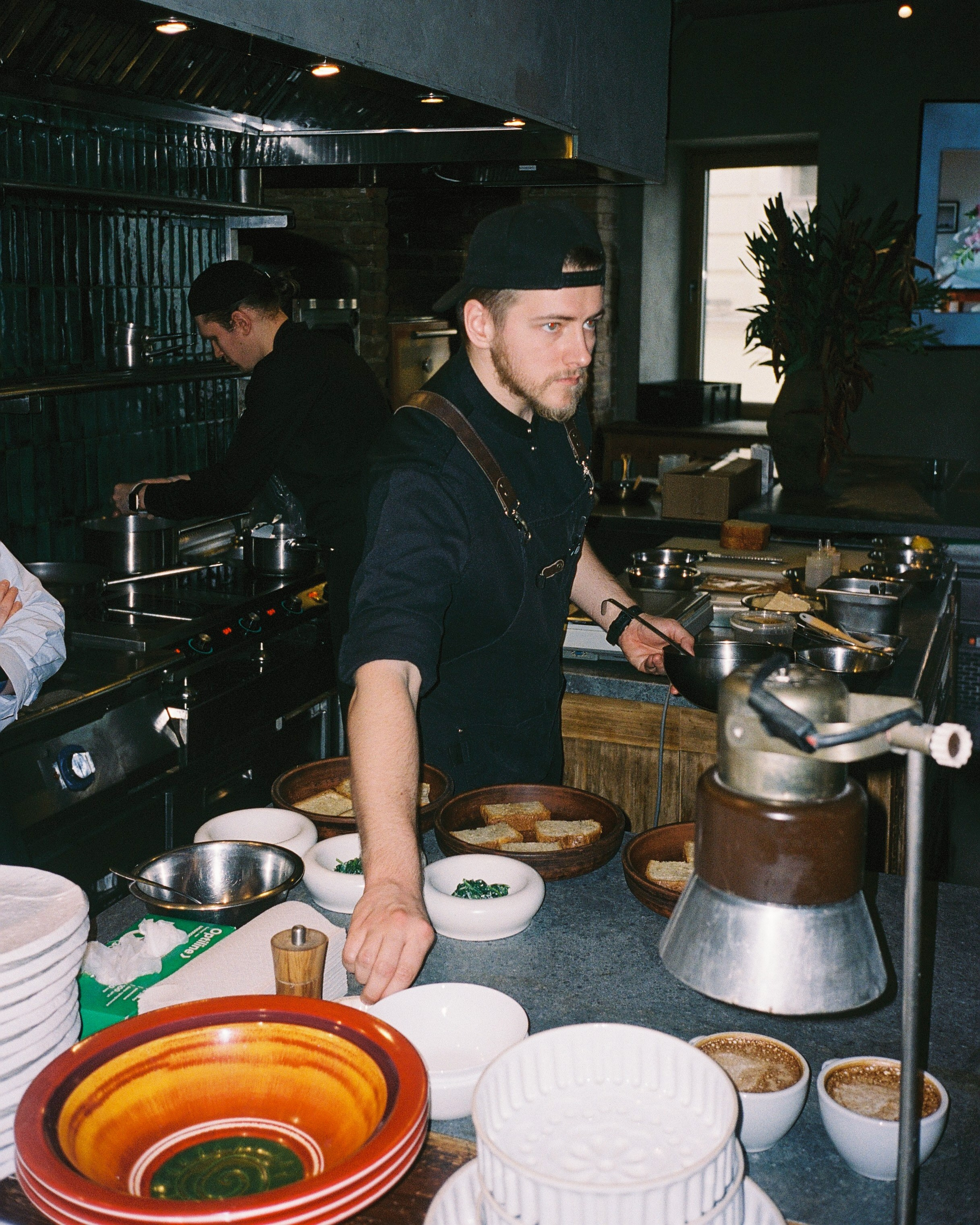 Floral brunch. Raeva iya