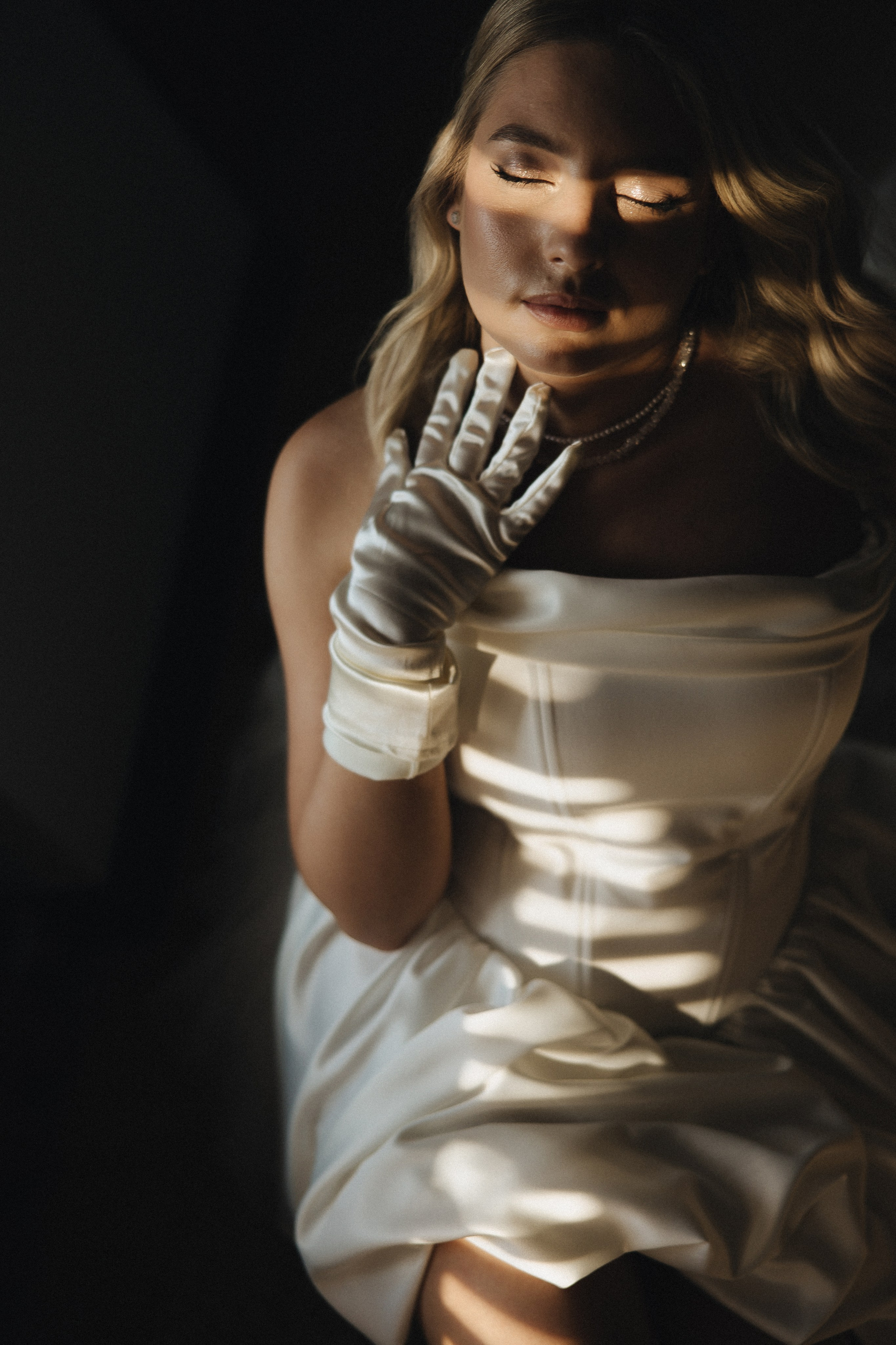 Когда я впервые увидел тебя, этот смех, ты мне напомнила по-моему сразу всех. Свадебный фотограф в Санкт-Петербурге Баженова Алина