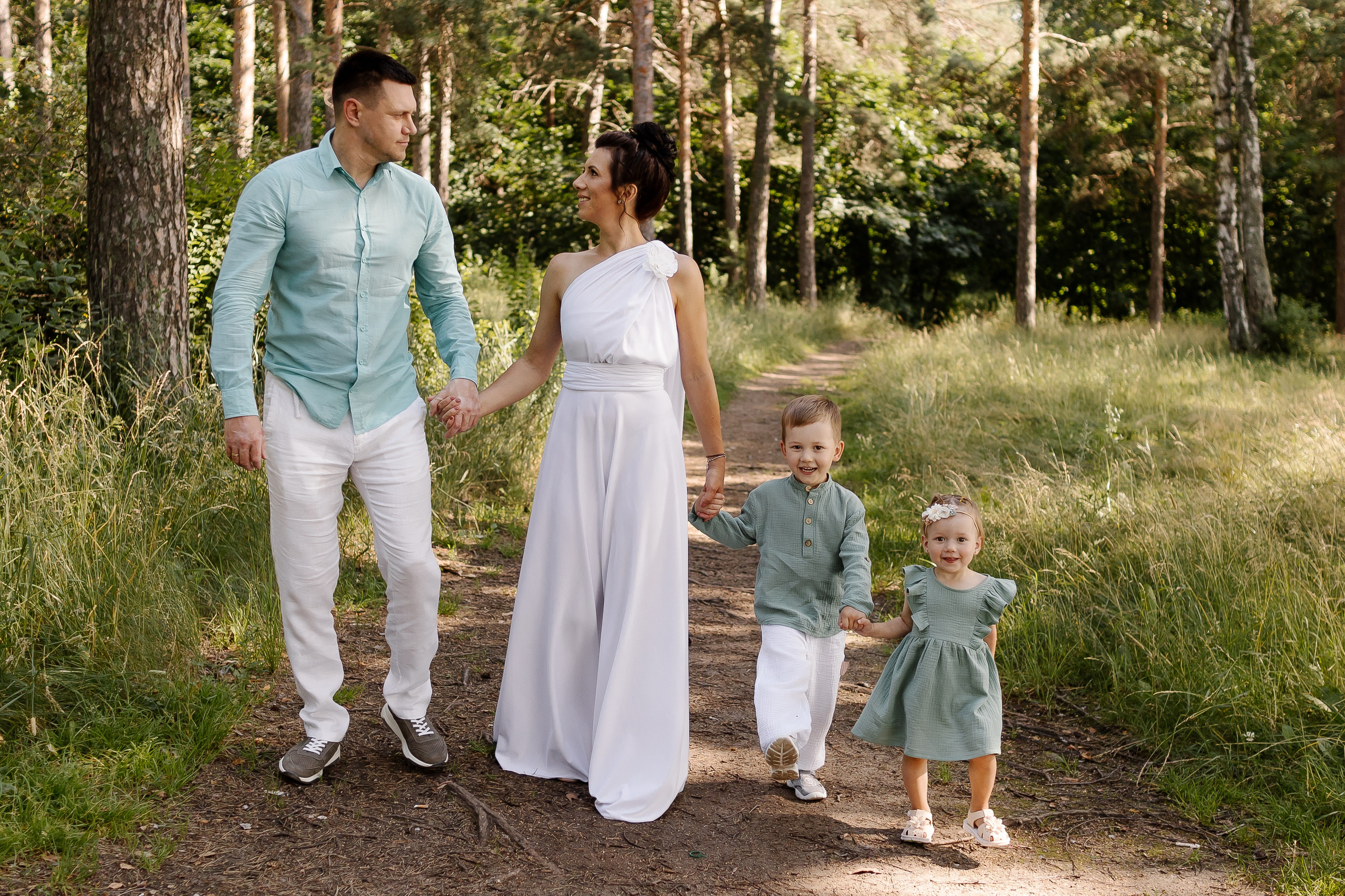Светлана и Сергей 10 лет спустя. Семейный и детский фотограф в Челябинске Елена Вышегородцева