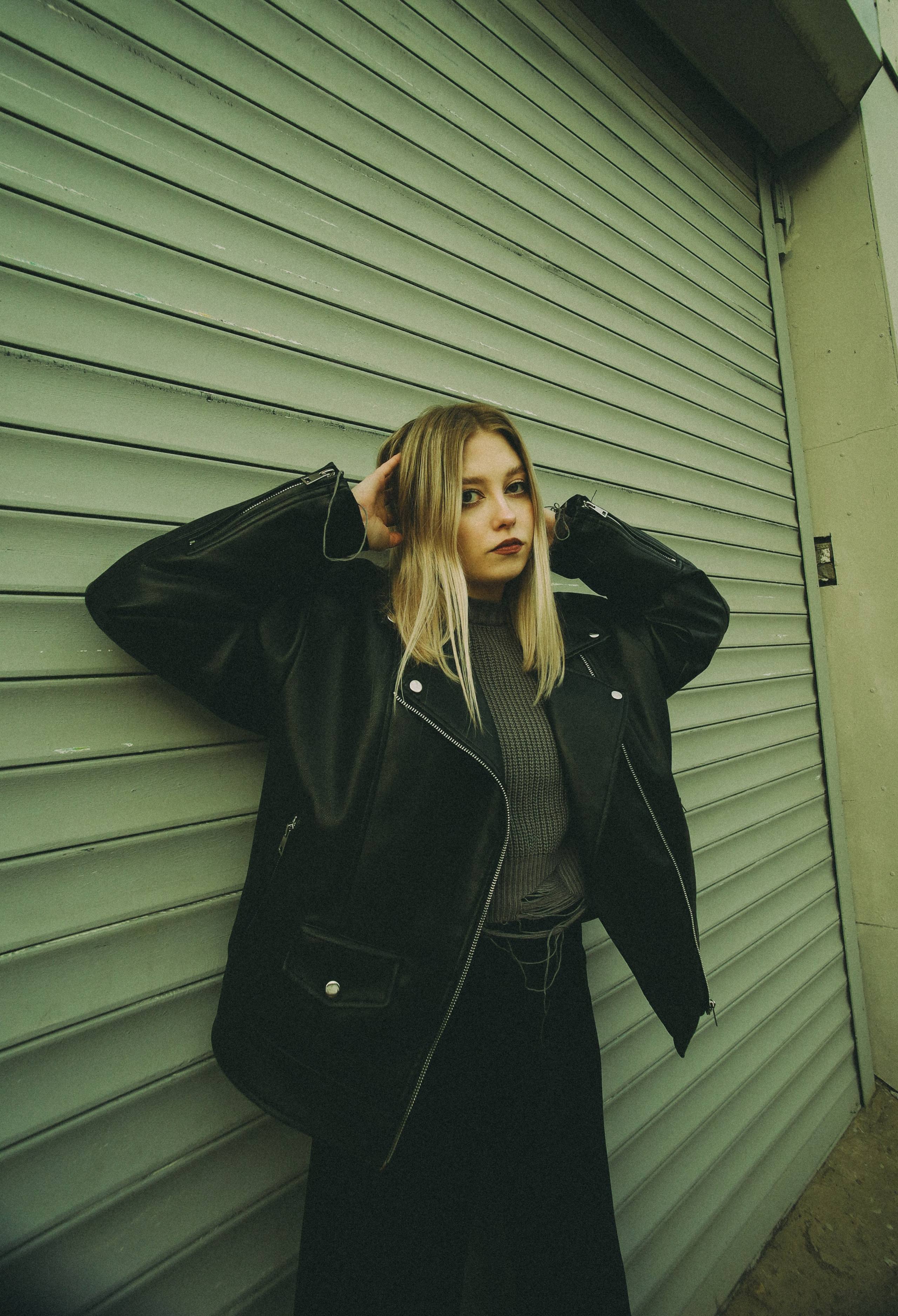 Leather jacket. Sun Betty — кинофотограф Элизабет
