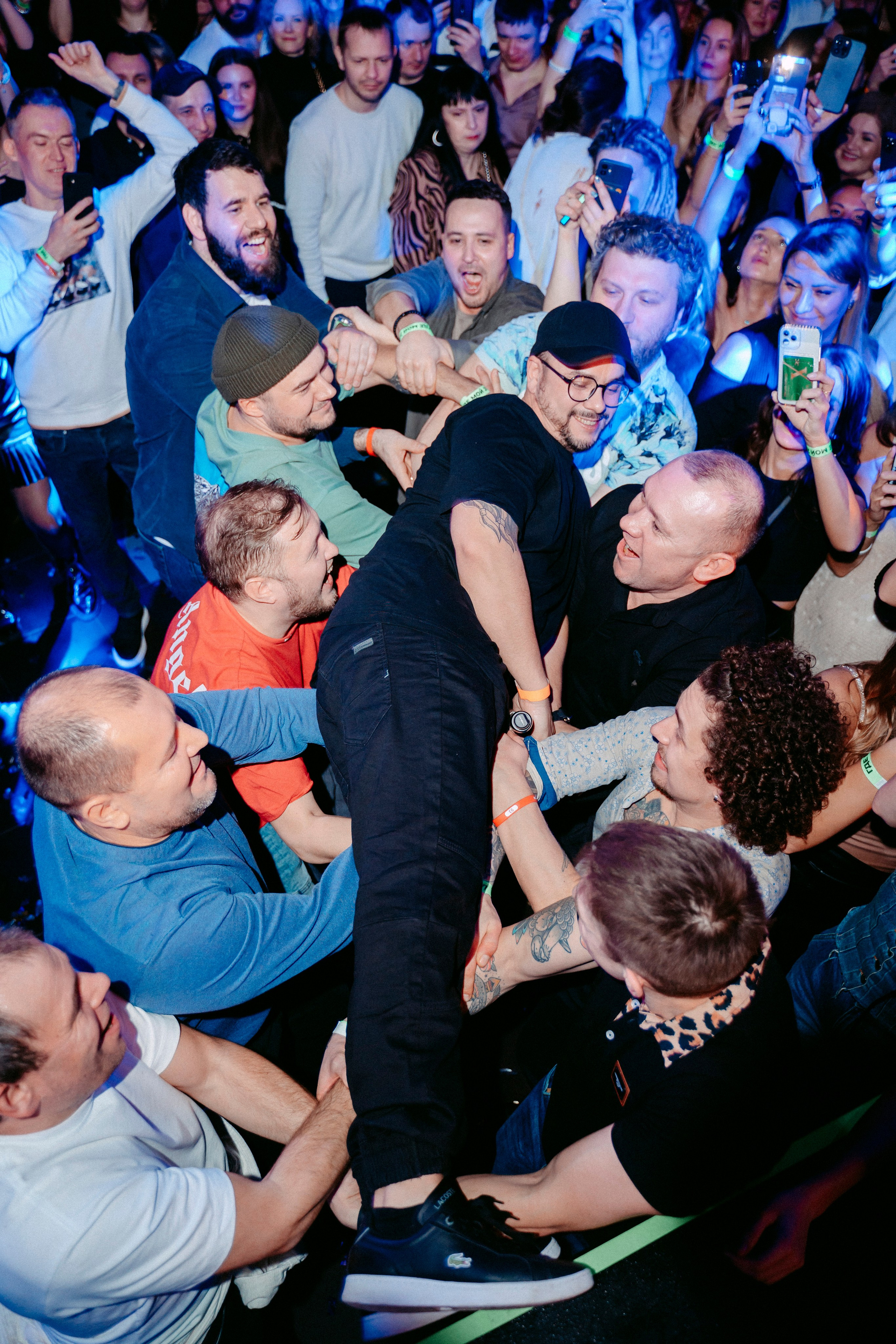 Где мой 2007: ностальгия и Катя Чехова / 2023. Саша Копылов, фотограф в Казани