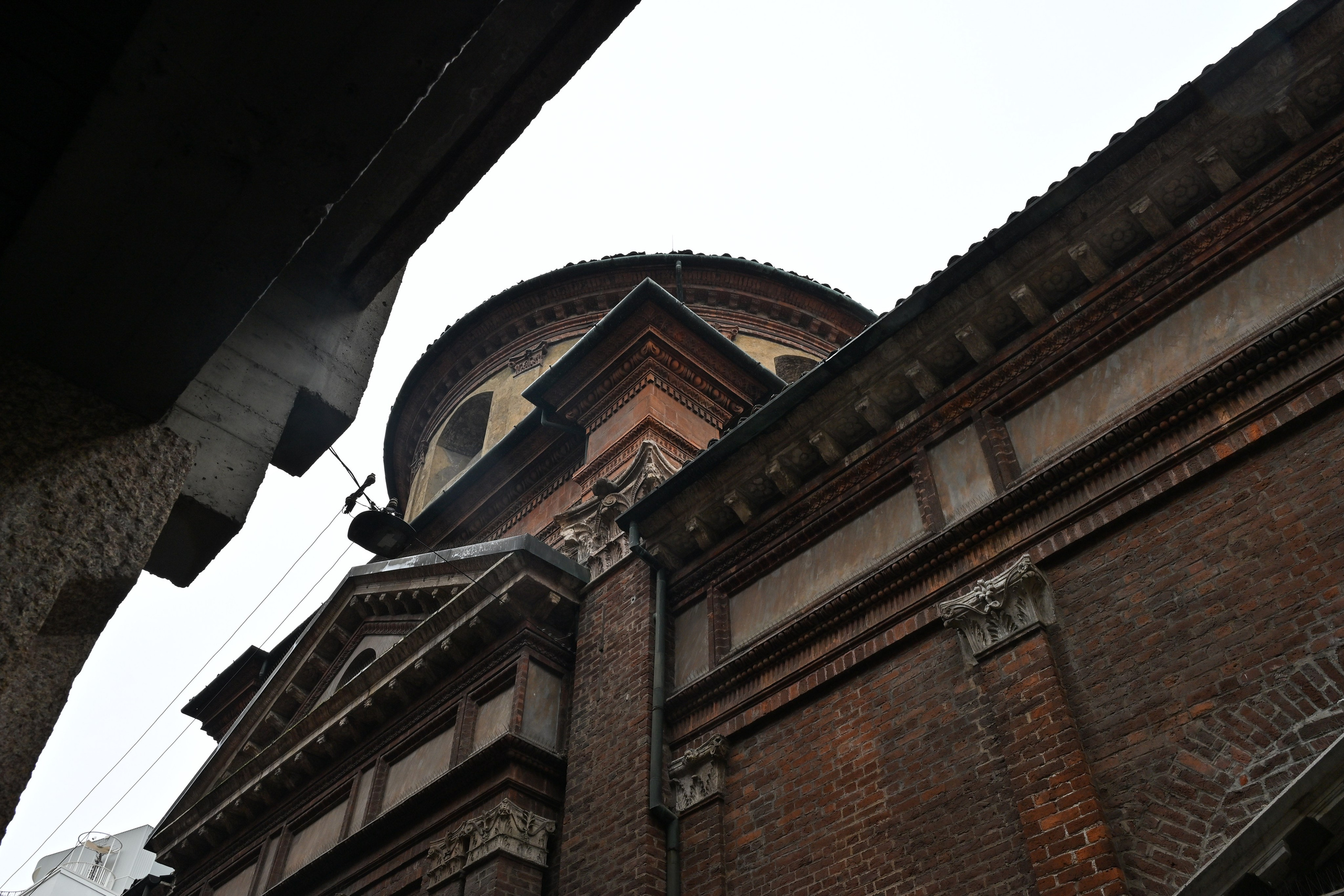 Milano: Navigli, City, Trams. Фотограф Минск