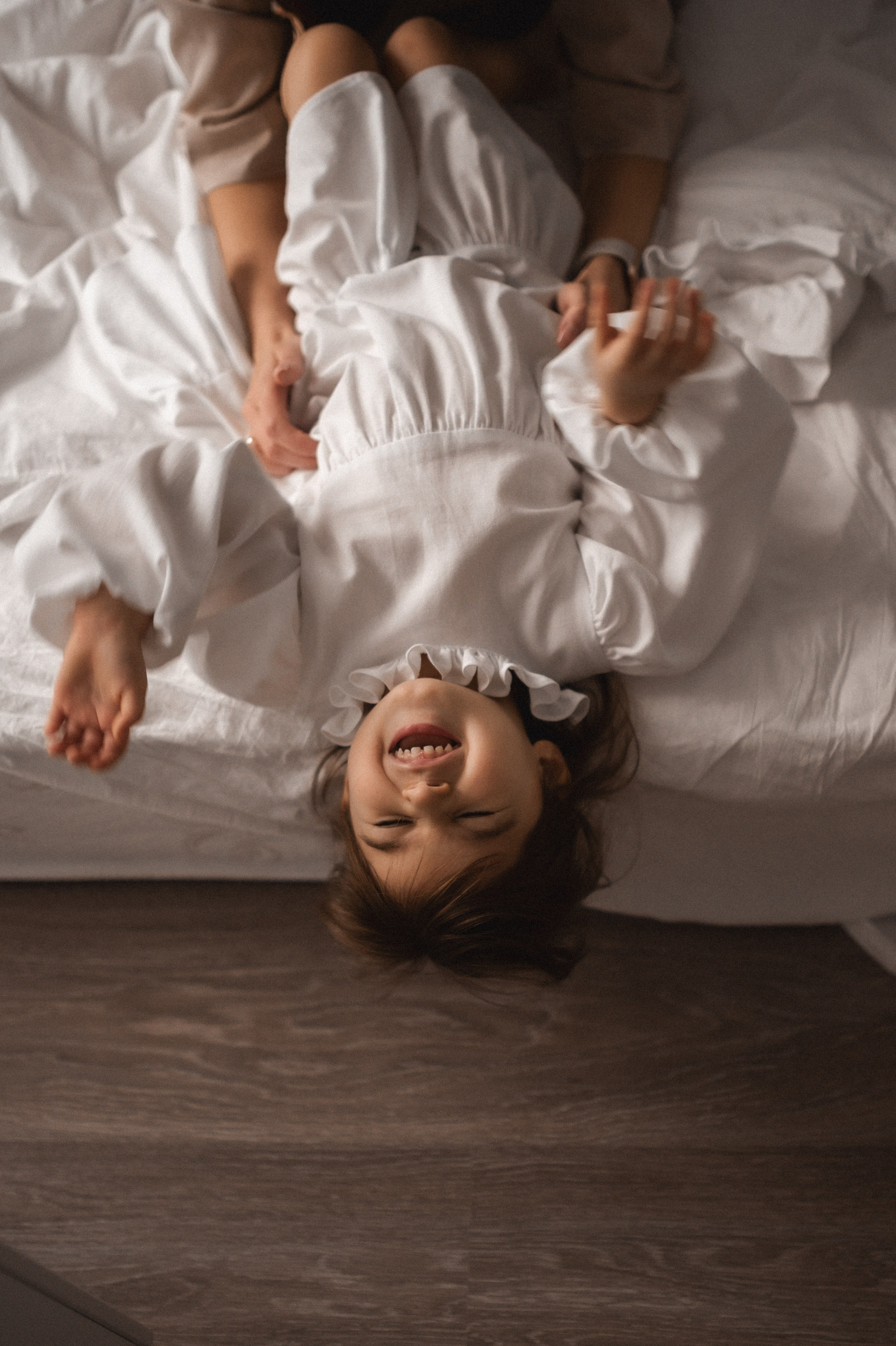 Лена и Николь дома. Семейный и свадебный lifestyle-фотограф в Москве Мария Петрова