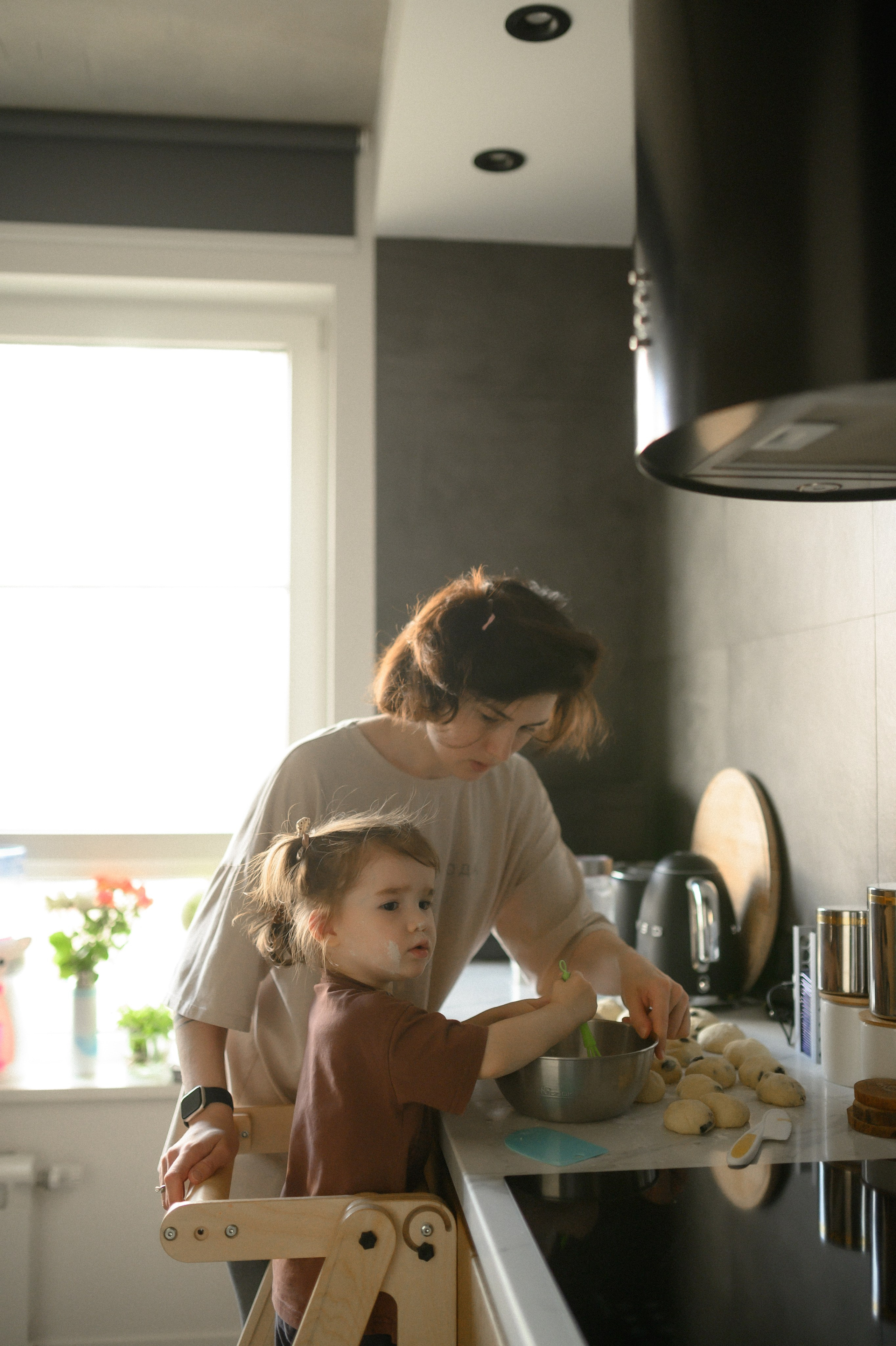 Руслан, Марта и Кира дома. Семейный и свадебный lifestyle-фотограф в Москве Мария Петрова