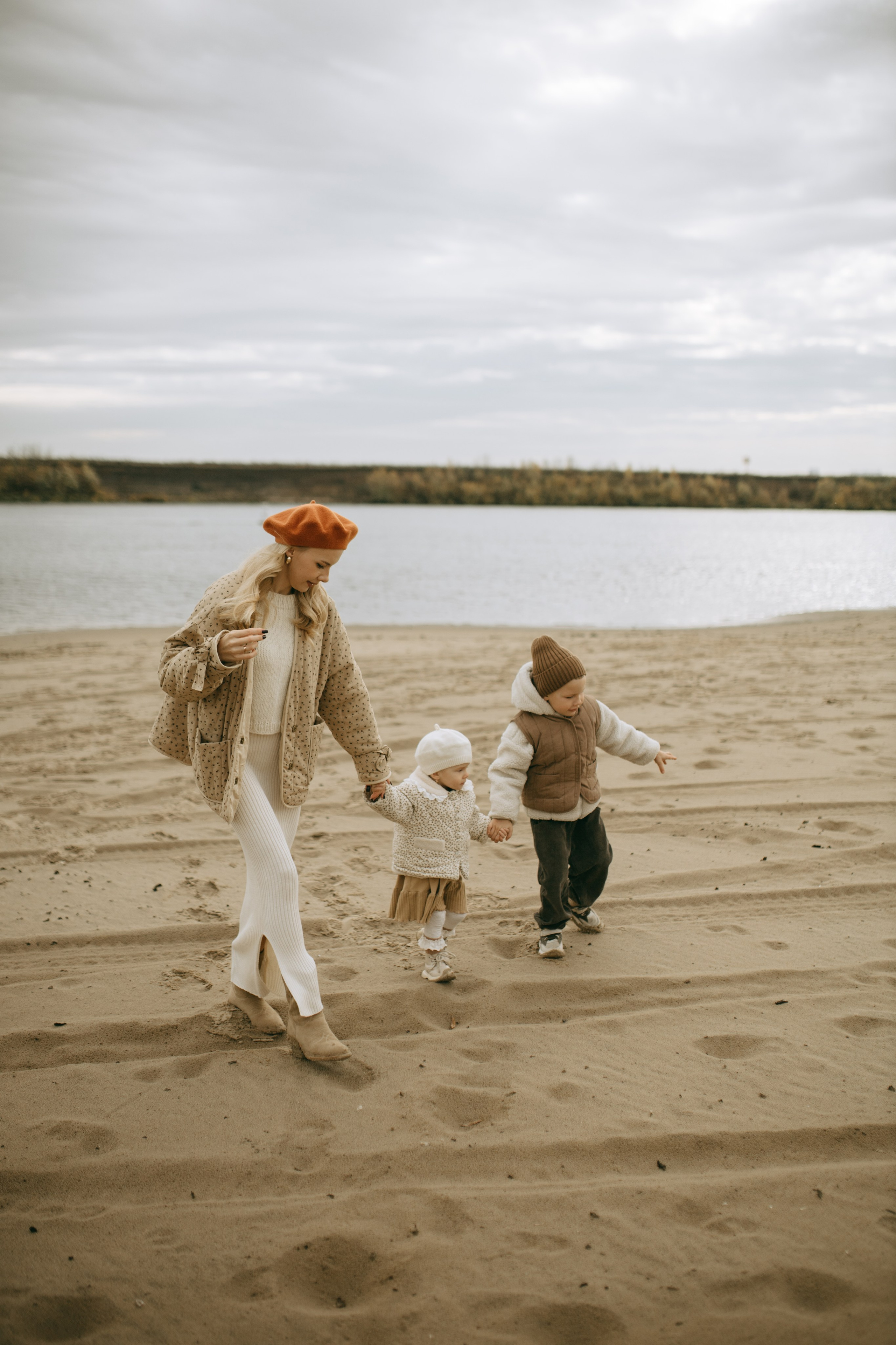 Прогулка у воды осенью. Семейный и детский фотограф в Рязани Екатерина Воронцова