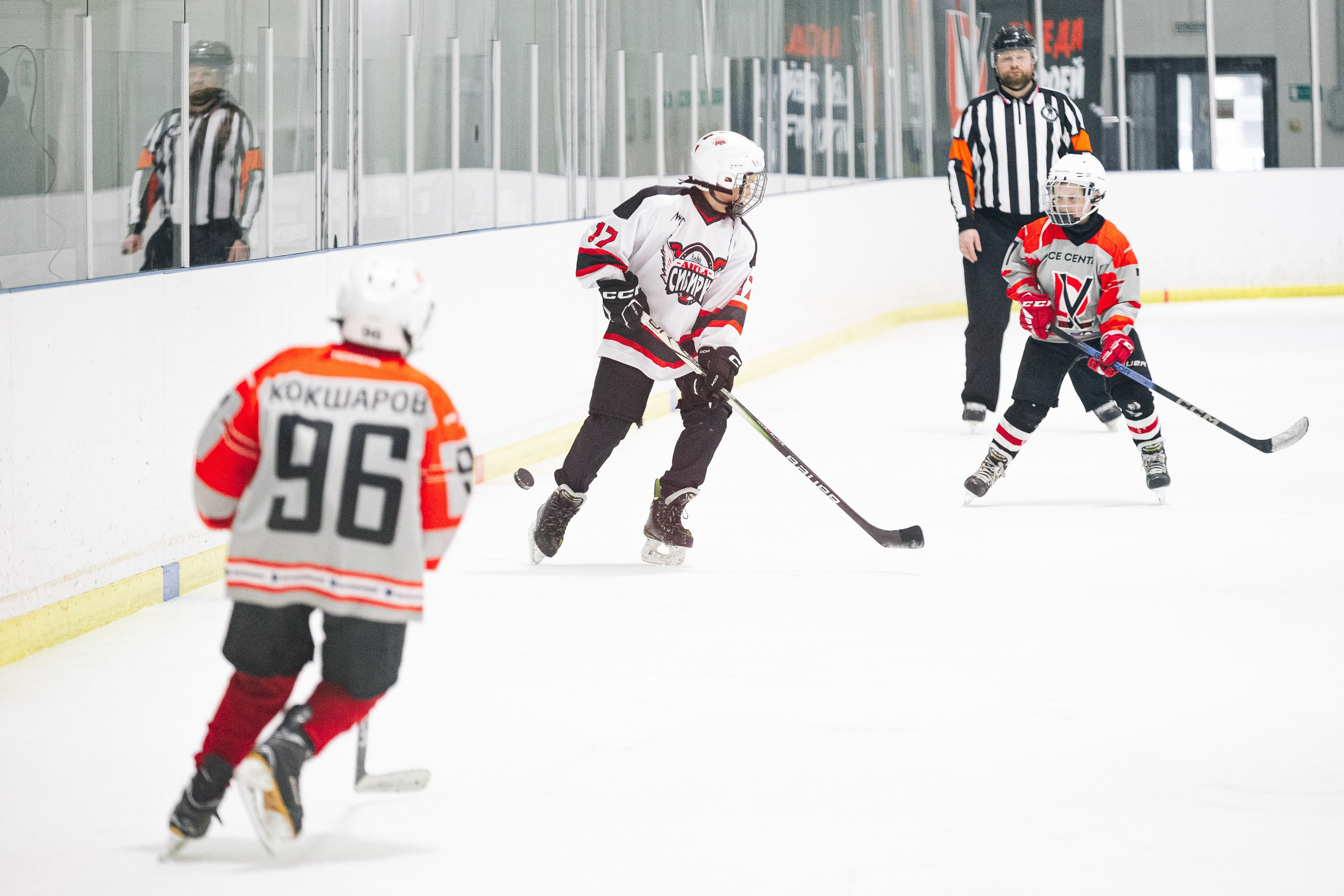 Первенство Тюмени по хоккею. MIG — студия спортивной фотографии Михаила Голянского
