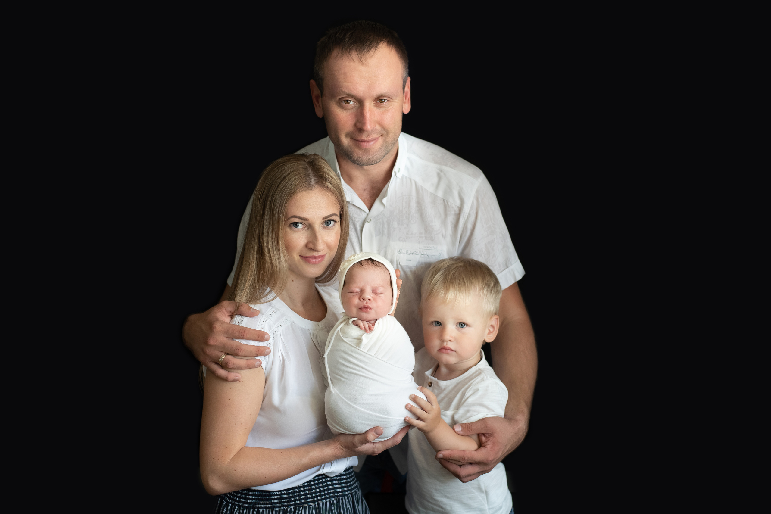 Семейная фотосессия, семейные фотографии, семейный фотограф. Фотограф новорожденных , семейный и  детский фотограф в Пскове Иванова