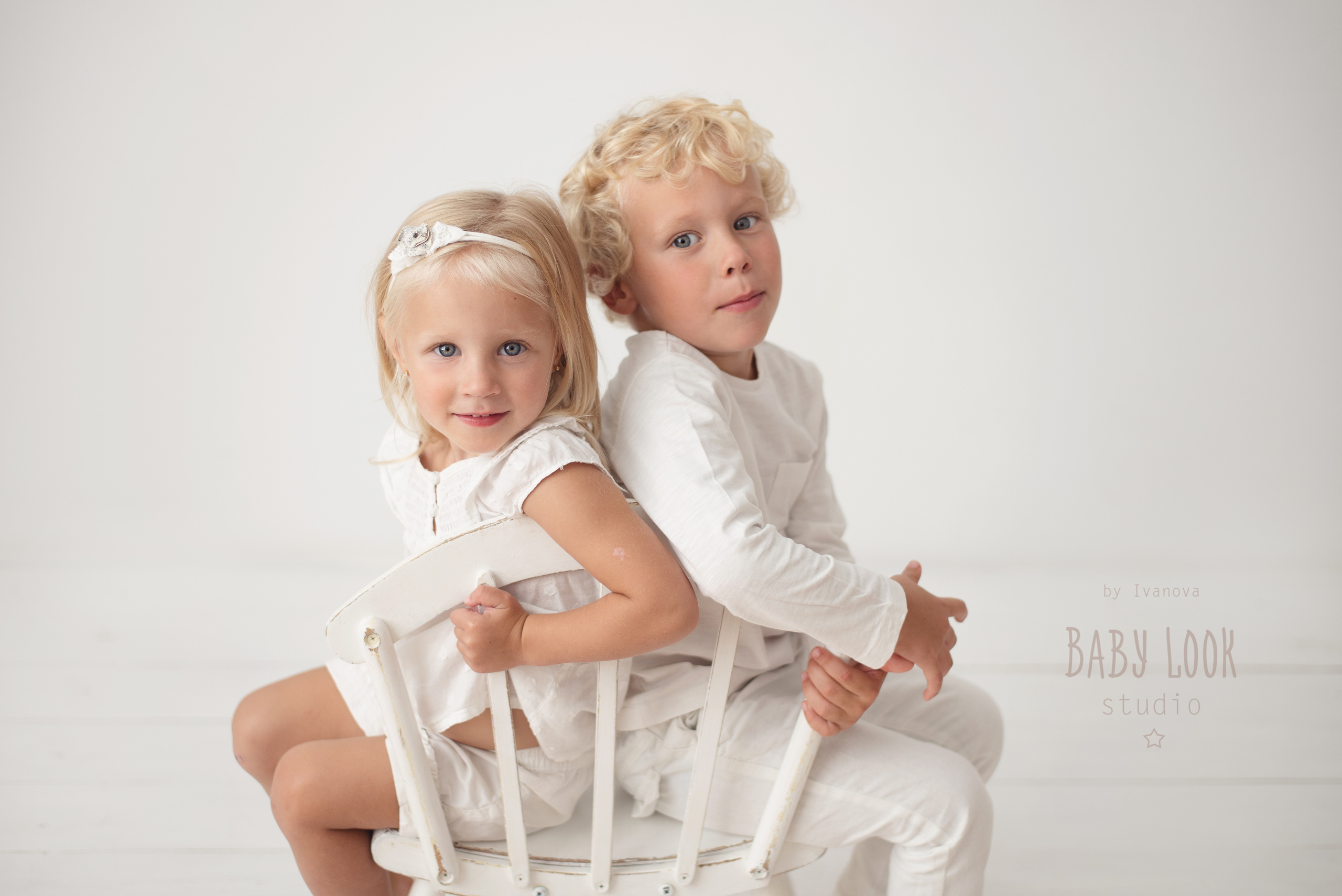 Детские фотографии, фотографии детей, детская фотосессия. Фотограф новорожденных , семейный и  детский фотограф в Пскове Иванова