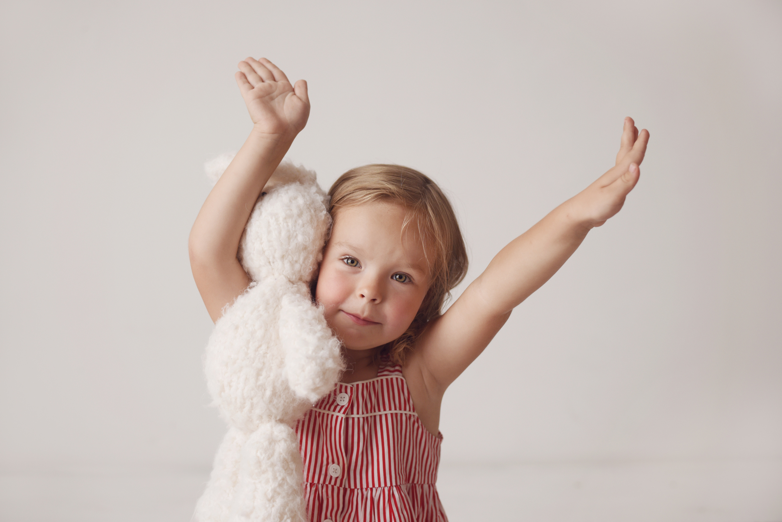Детские фотографии, фотографии детей, детская фотосессия. Фотограф новорожденных , семейный и  детский фотограф в Пскове Иванова