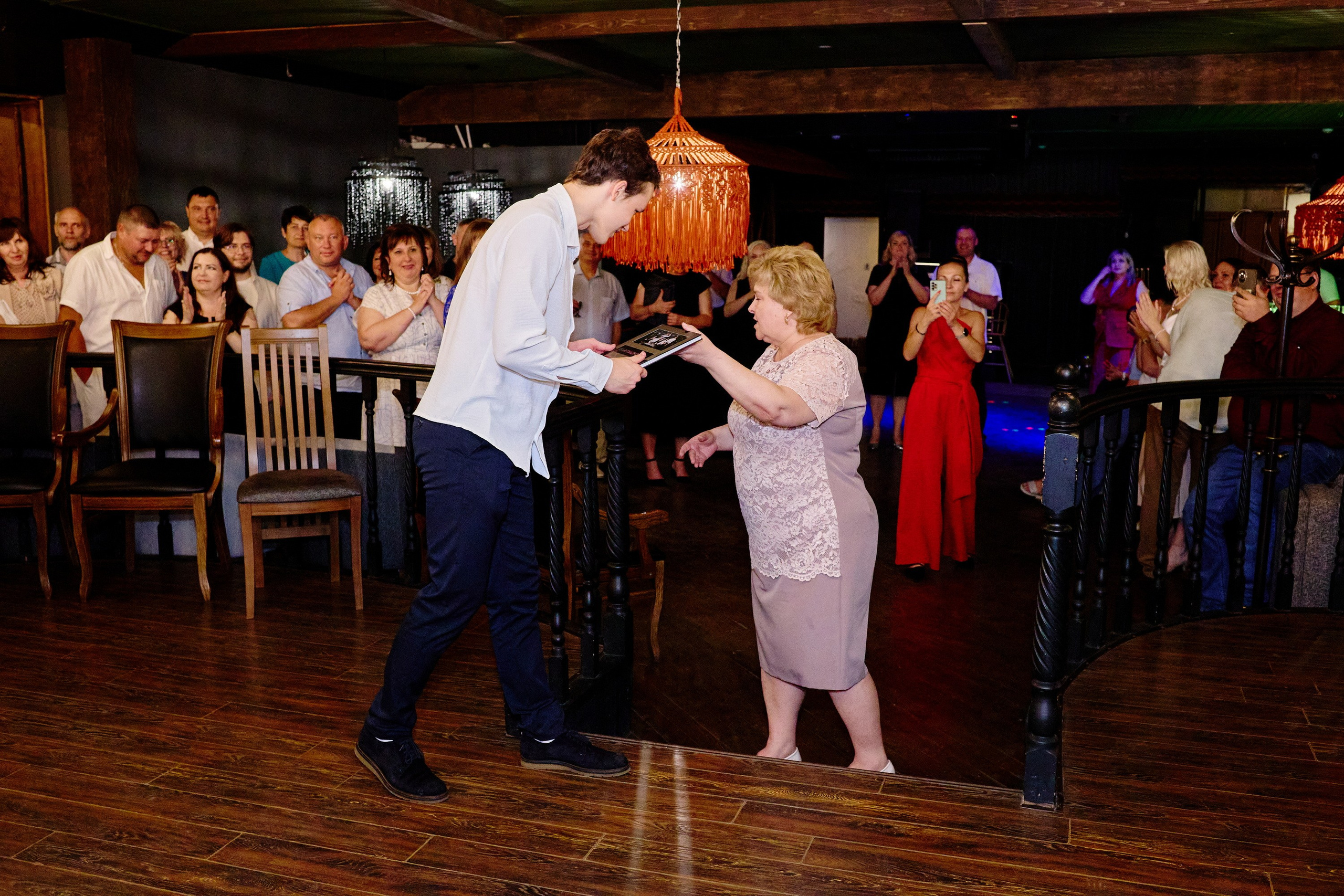 Выпускной 35 Сош. Фотограф Выпускные альбомы Таганрог Сергей Коробченко