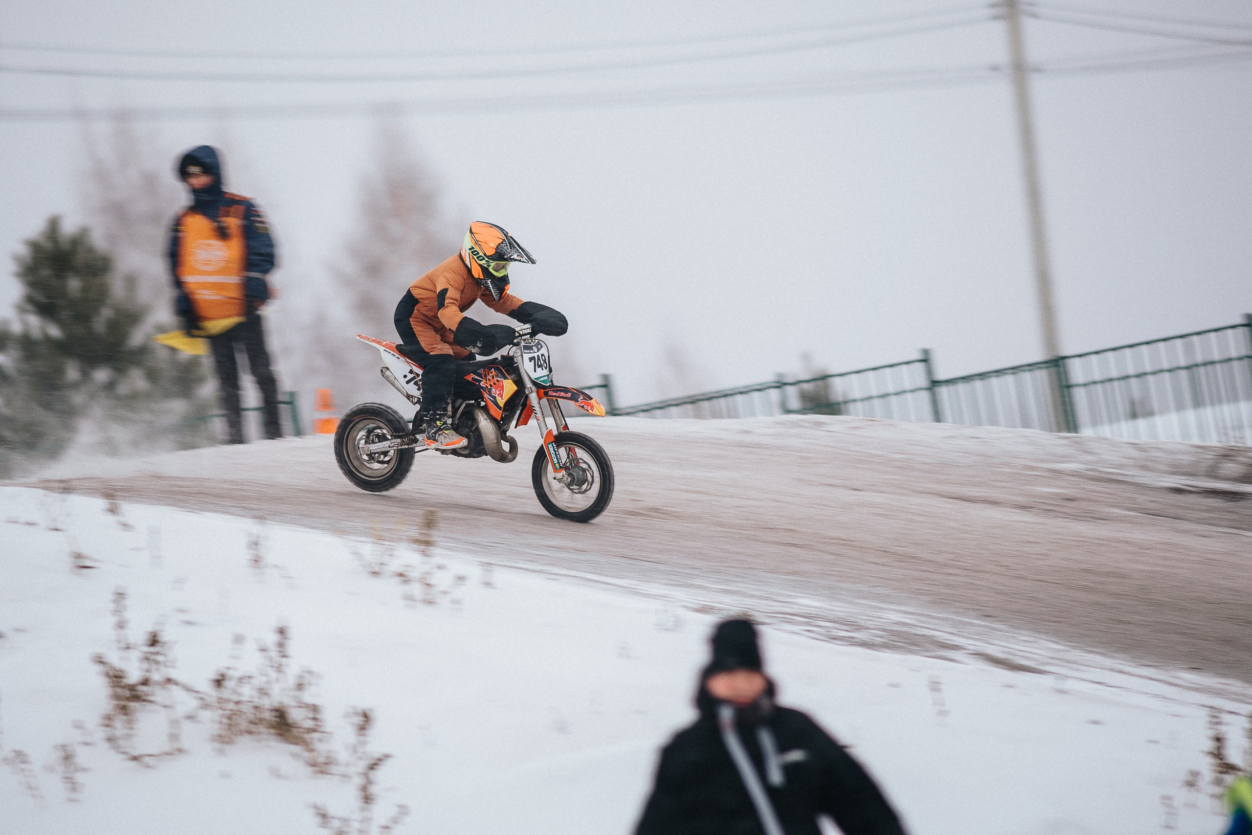 29.12.2024 — Праздничная тренировка на мотоциклетной трассе Люскус. Репортажный фотограф в Кемерово