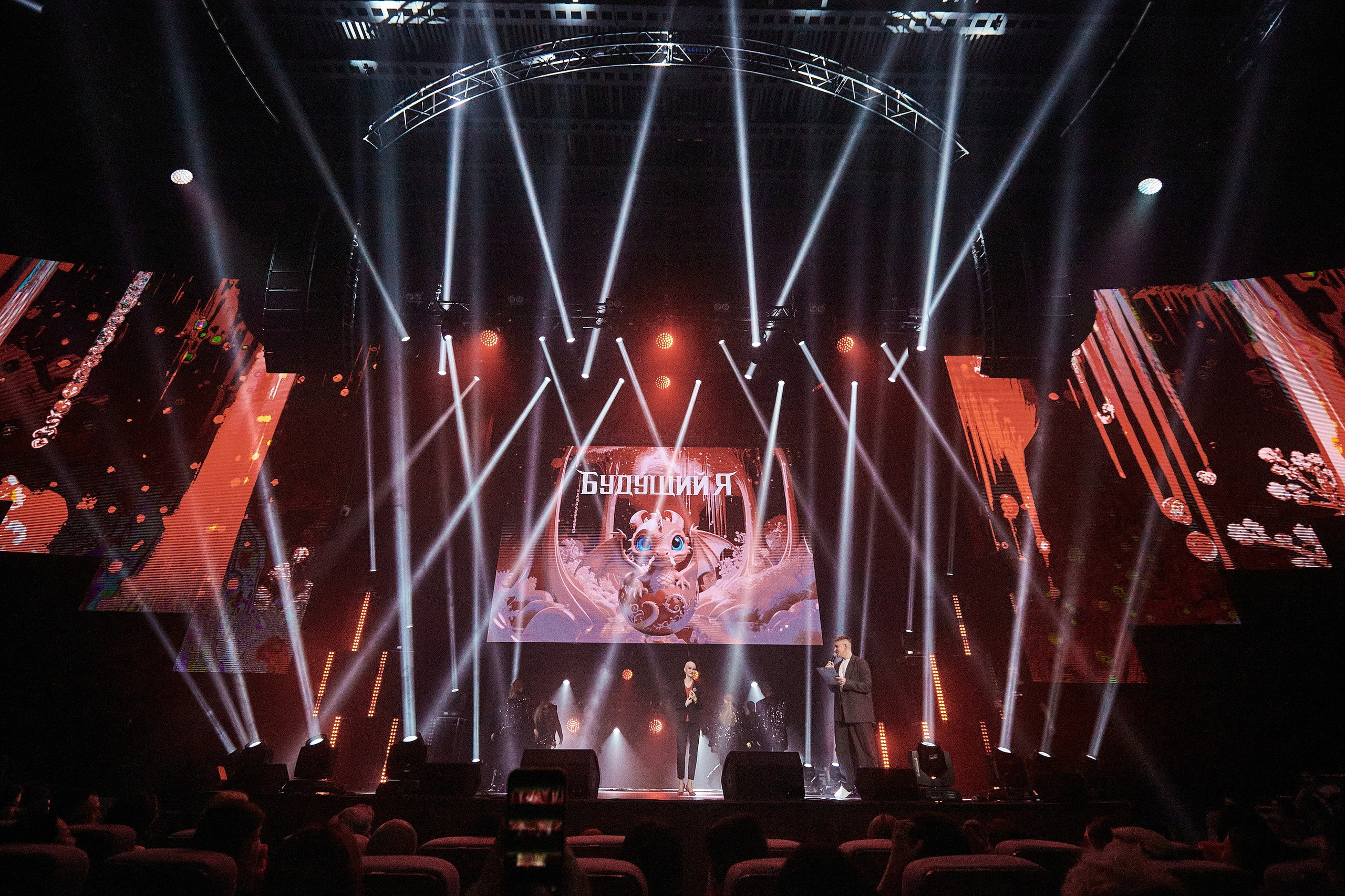 Будущий Я. Проект Марии Галантер. Фотографирую масштабные события, людей и их истории по всему миру. Константин Трубников