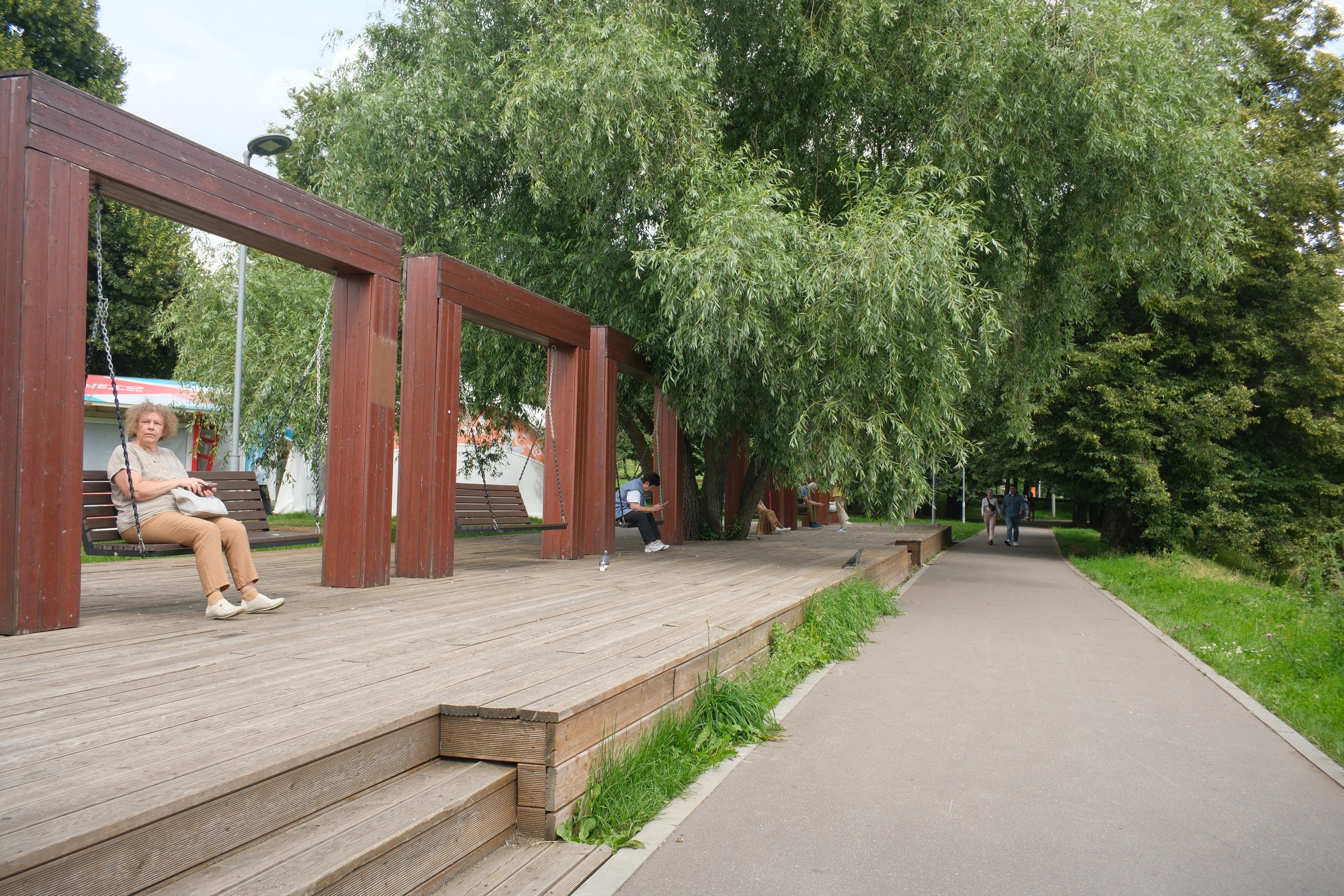 Прогулка на Каскадные пруды в Чертаново 06.07.2025. Улица, люди, жизнь…