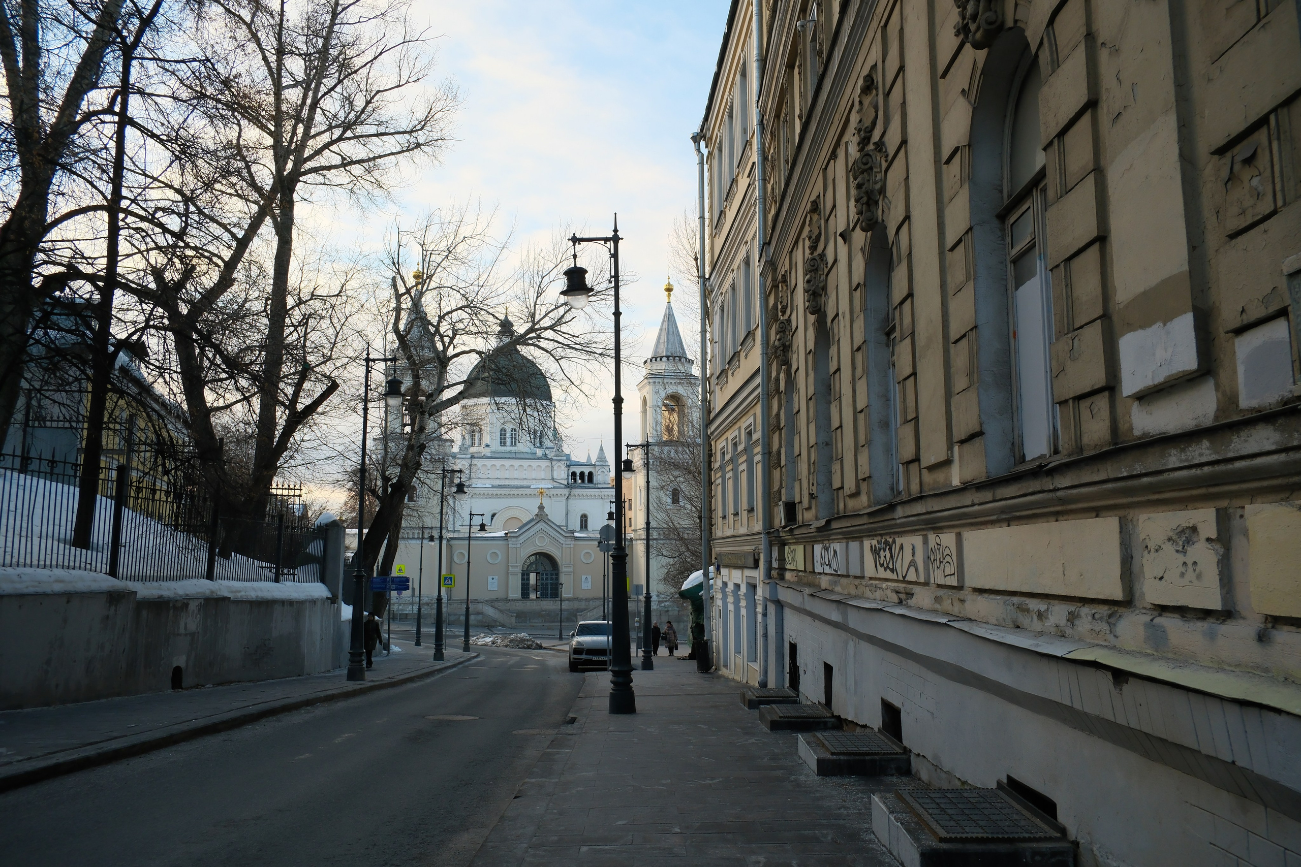 Улица, люди, жизнь…