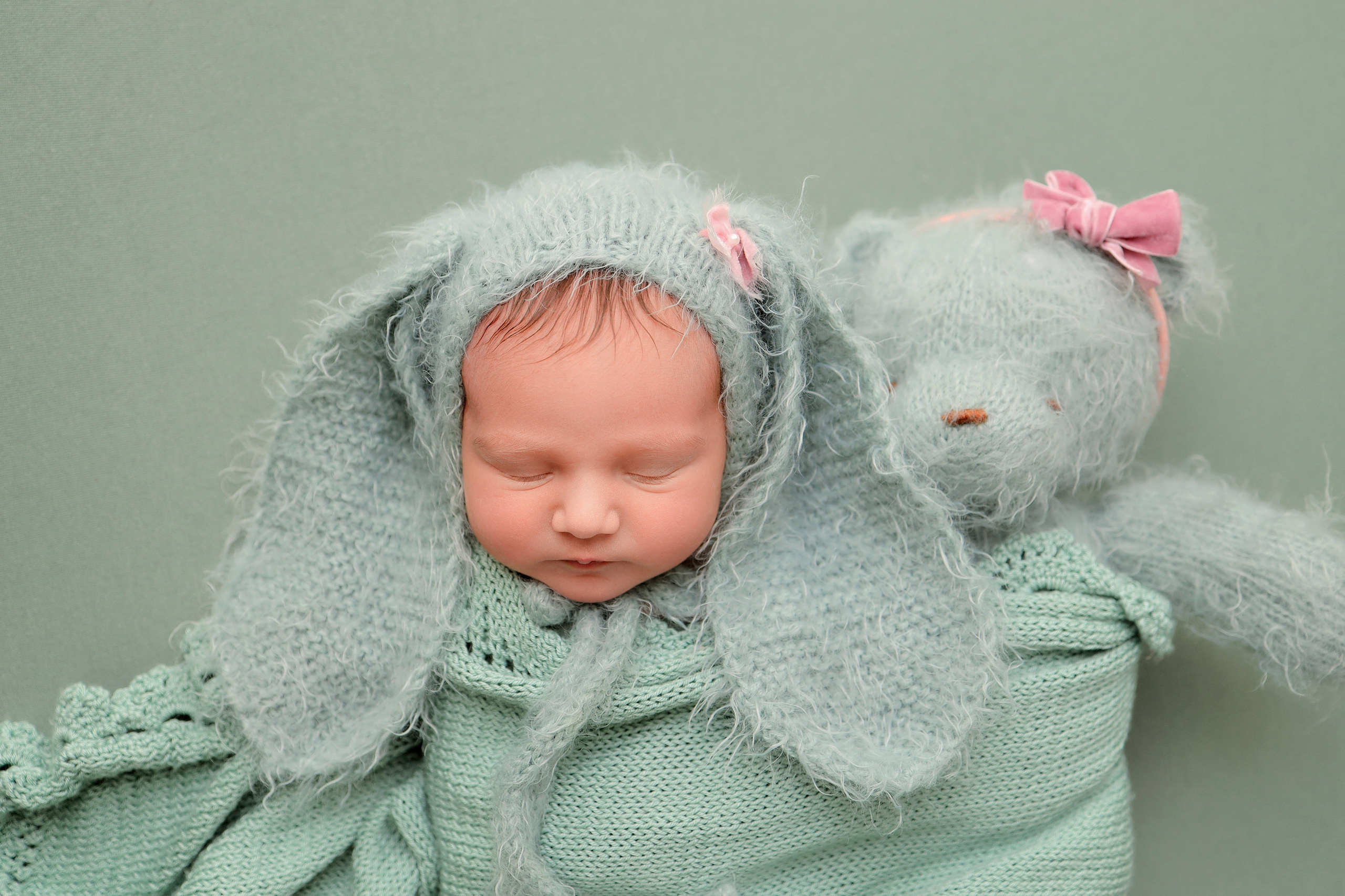 Карина, 8 дней. Фотограф новорожденных в Новокузнецке Анна Горошникова