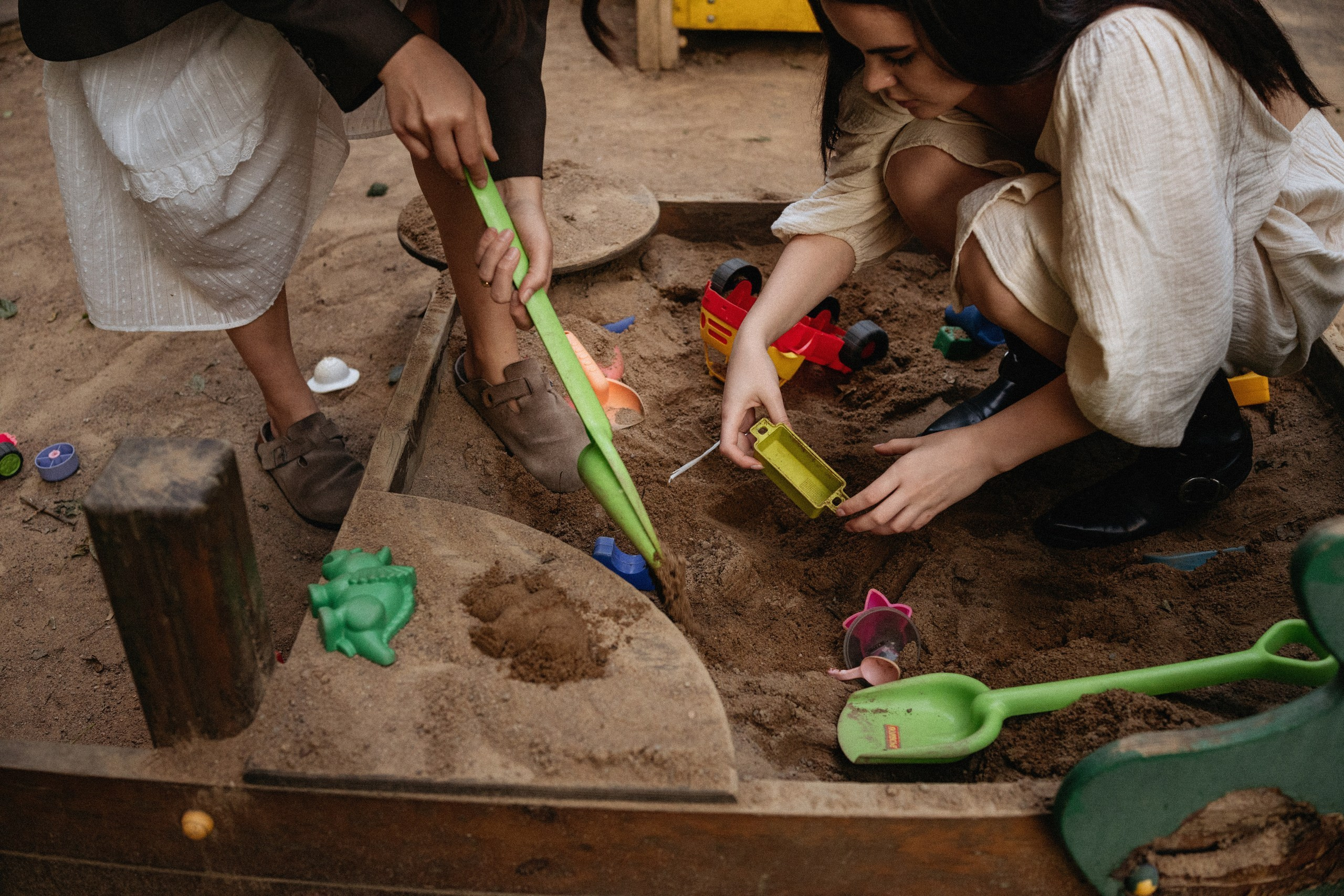 Окунуться в детство 🤍 Прогулка с сестрой. Вера Пьянцева фотограф в Санкт-Петербурге | индивидуальная, семейная и парная (love-story) съёмка