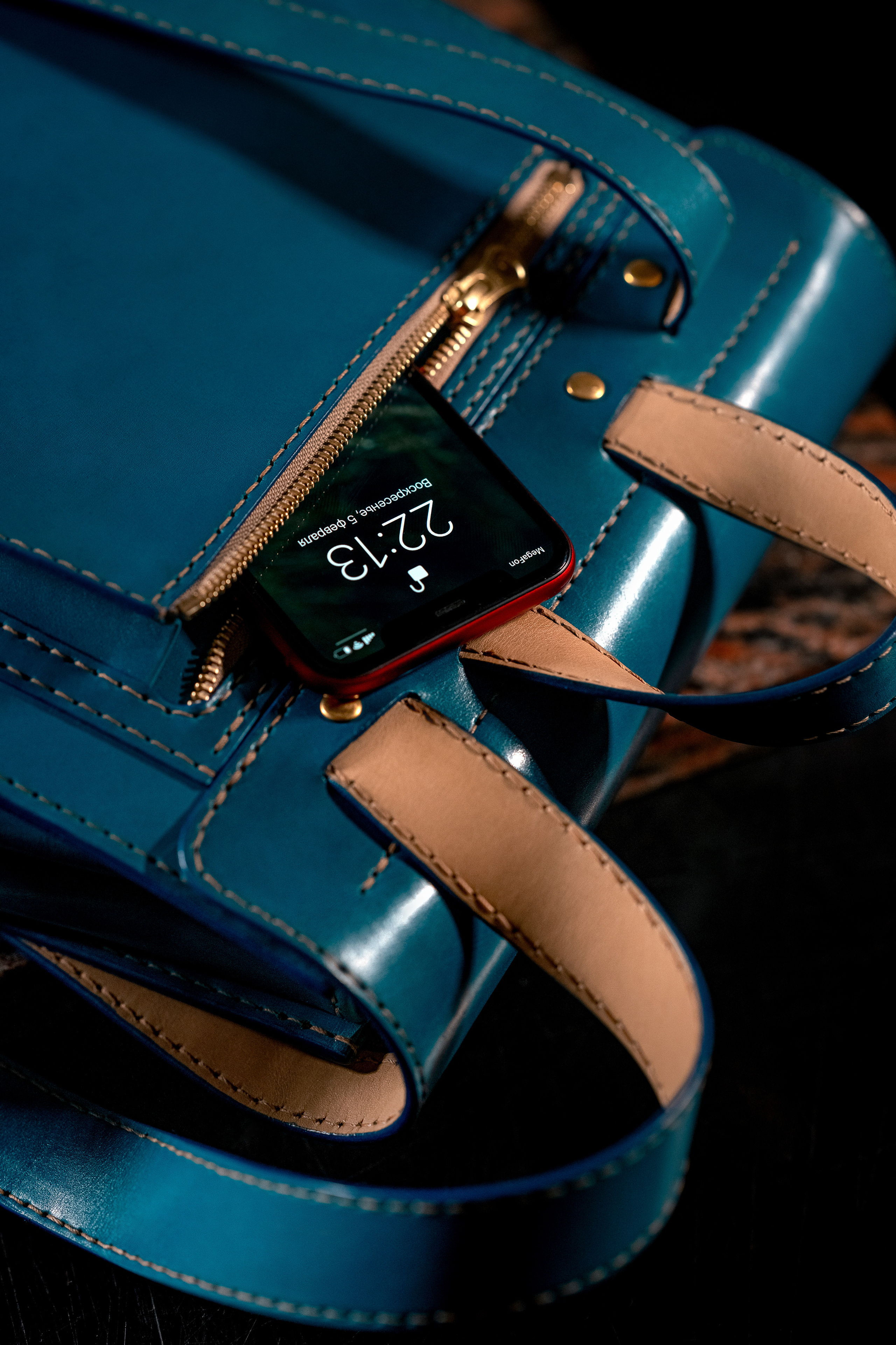 Контент-съемка, кожаный рюкзак для кожевенной мастерской Aaltos.ru. Юля Дэй • Фотограф, Санкт-Петербург