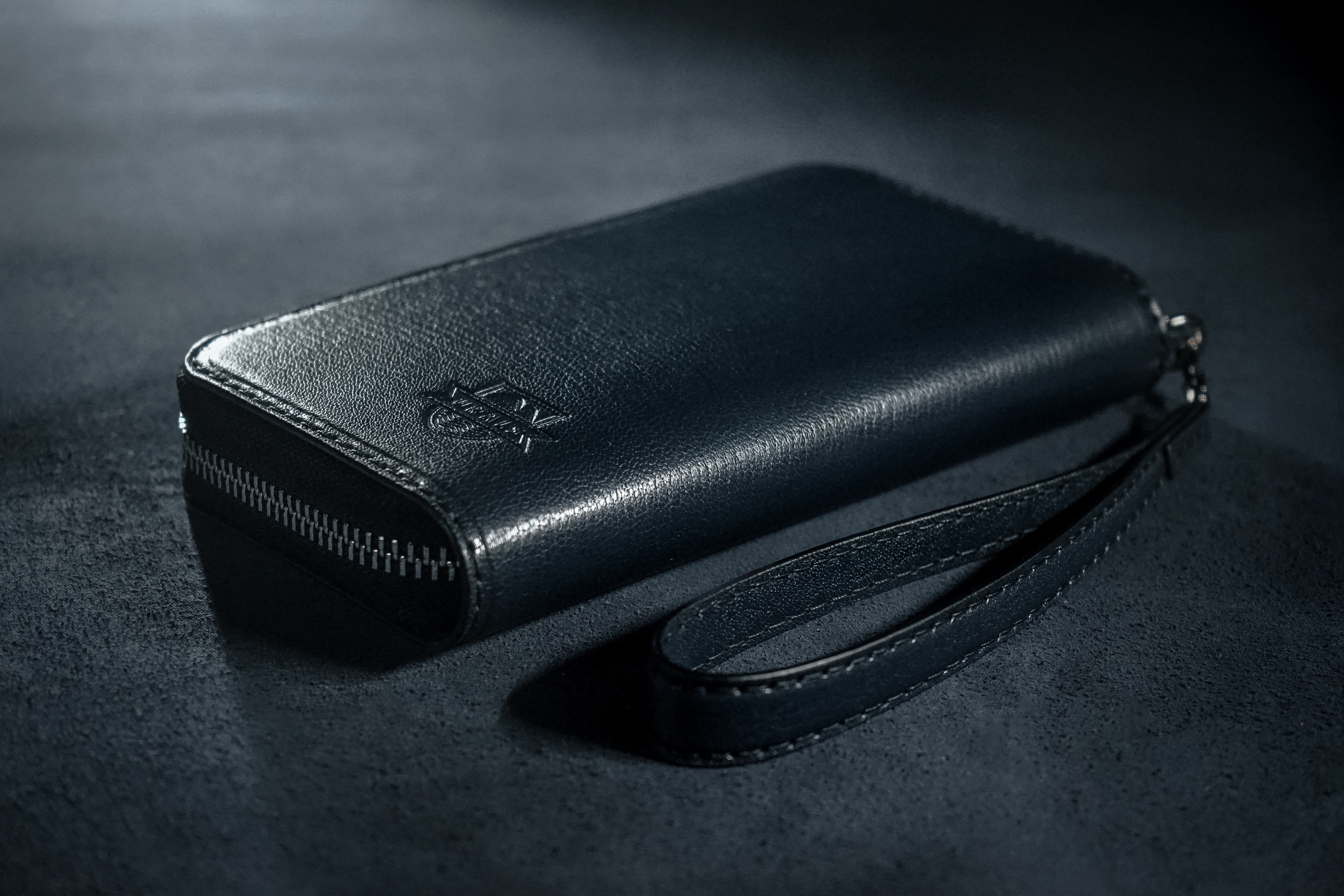 Кожаный клатч ручная работа кожевенная мастерская Aaltos.ru. Юля Дэй • Фотограф, Санкт-Петербург