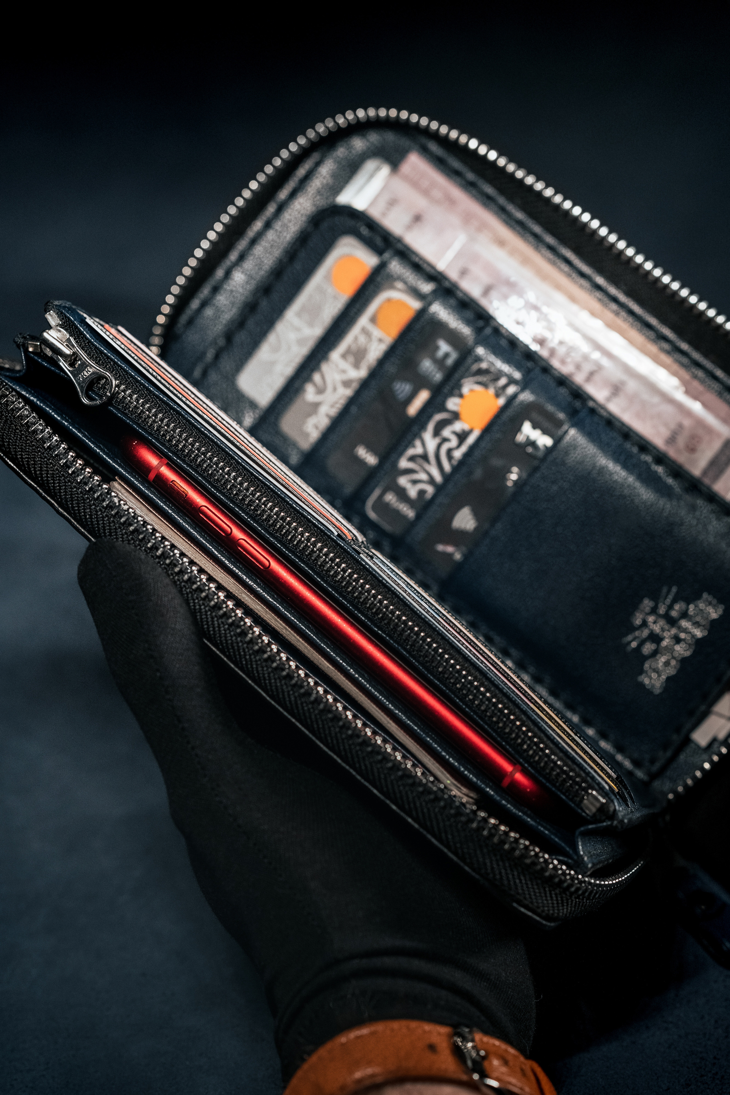 Кожаный клатч ручная работа кожевенная мастерская Aaltos.ru. Юля Дэй • Фотограф, Санкт-Петербург